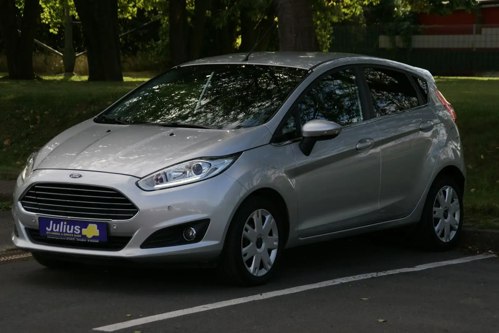 Ford Fiesta Titanium KLIMA SHZ EL.FH Argent - 2