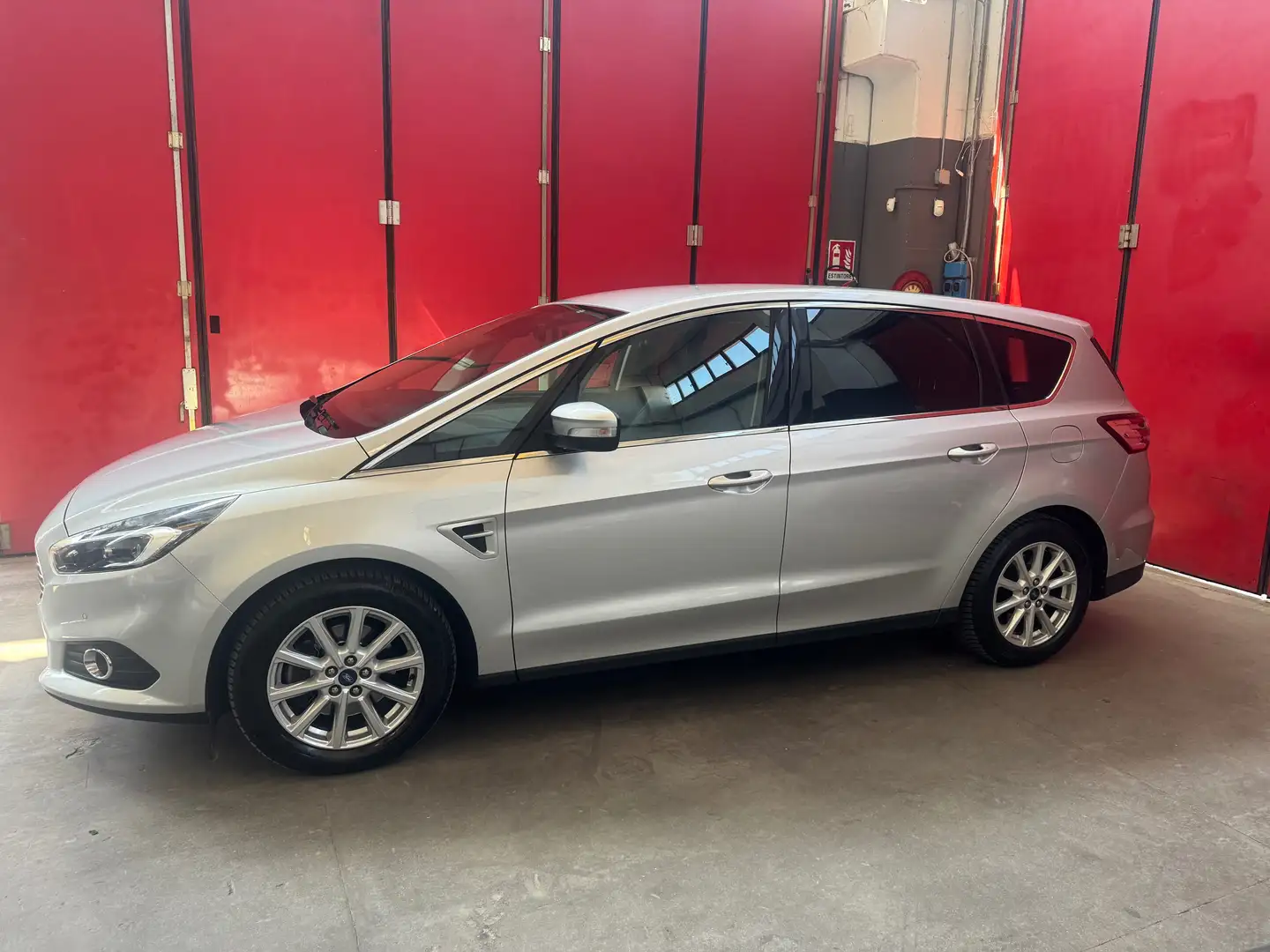 Ford S-Max S-Max II 2015 2.0 tdci Titanium s Gri - 2