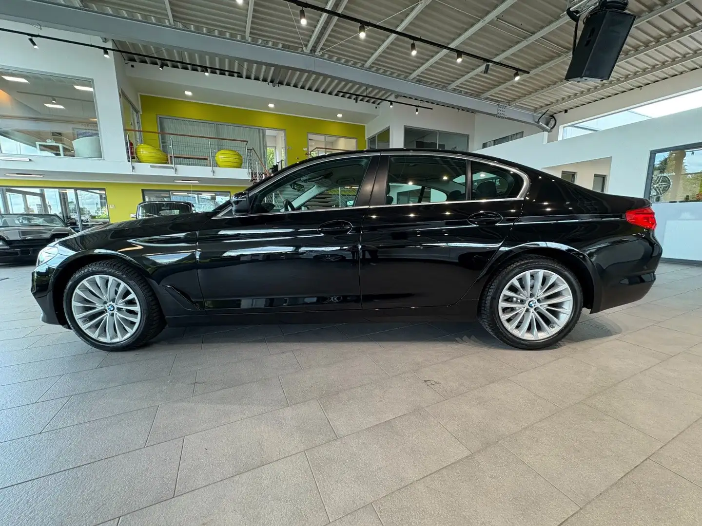BMW 520 d RFK*LM*LED*SHZ* Noir - 2