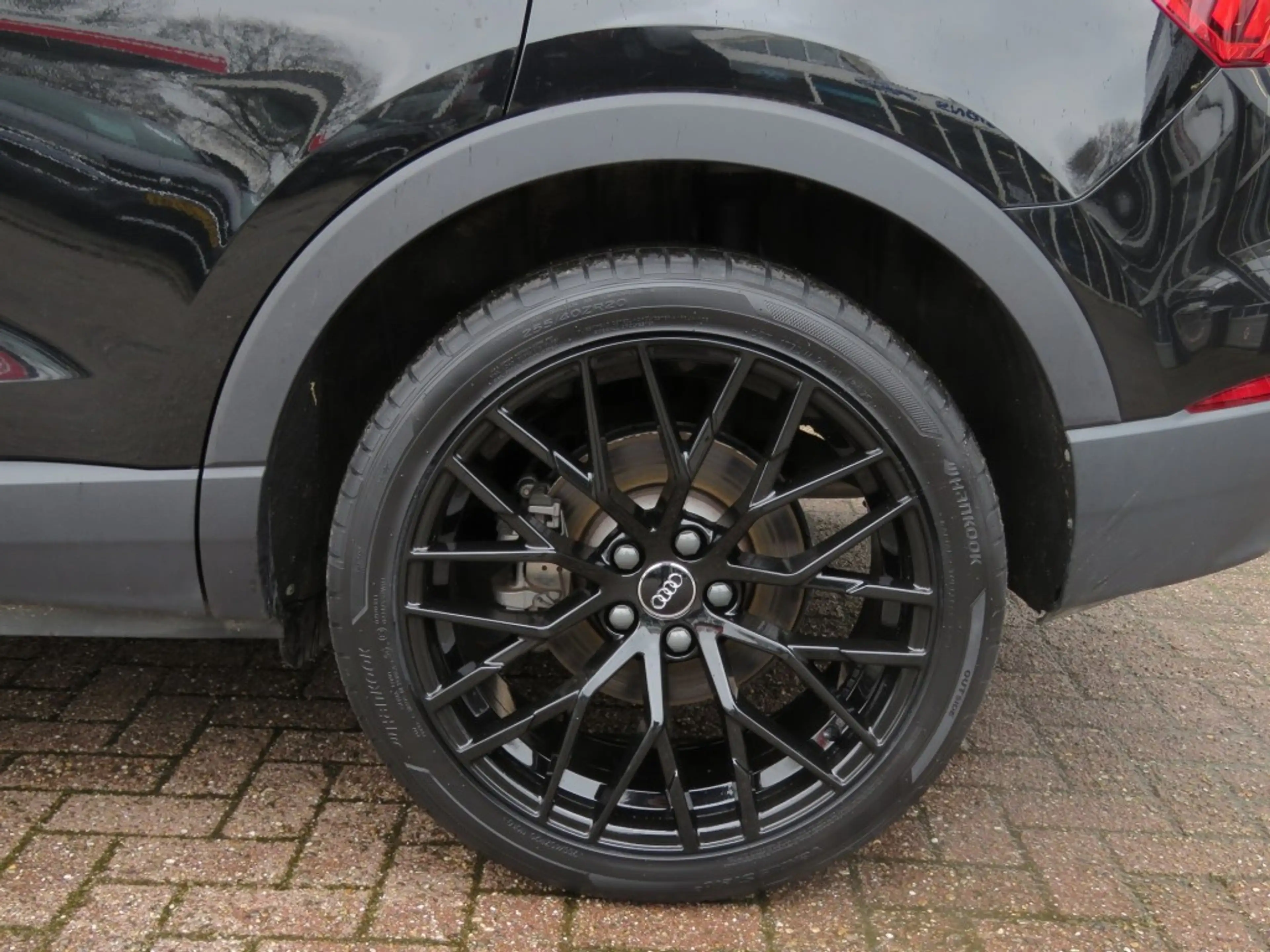 Audi Q3 45 TFSIe 245pk EDITION / 20 Inch / Camera / Matrix — photo 11