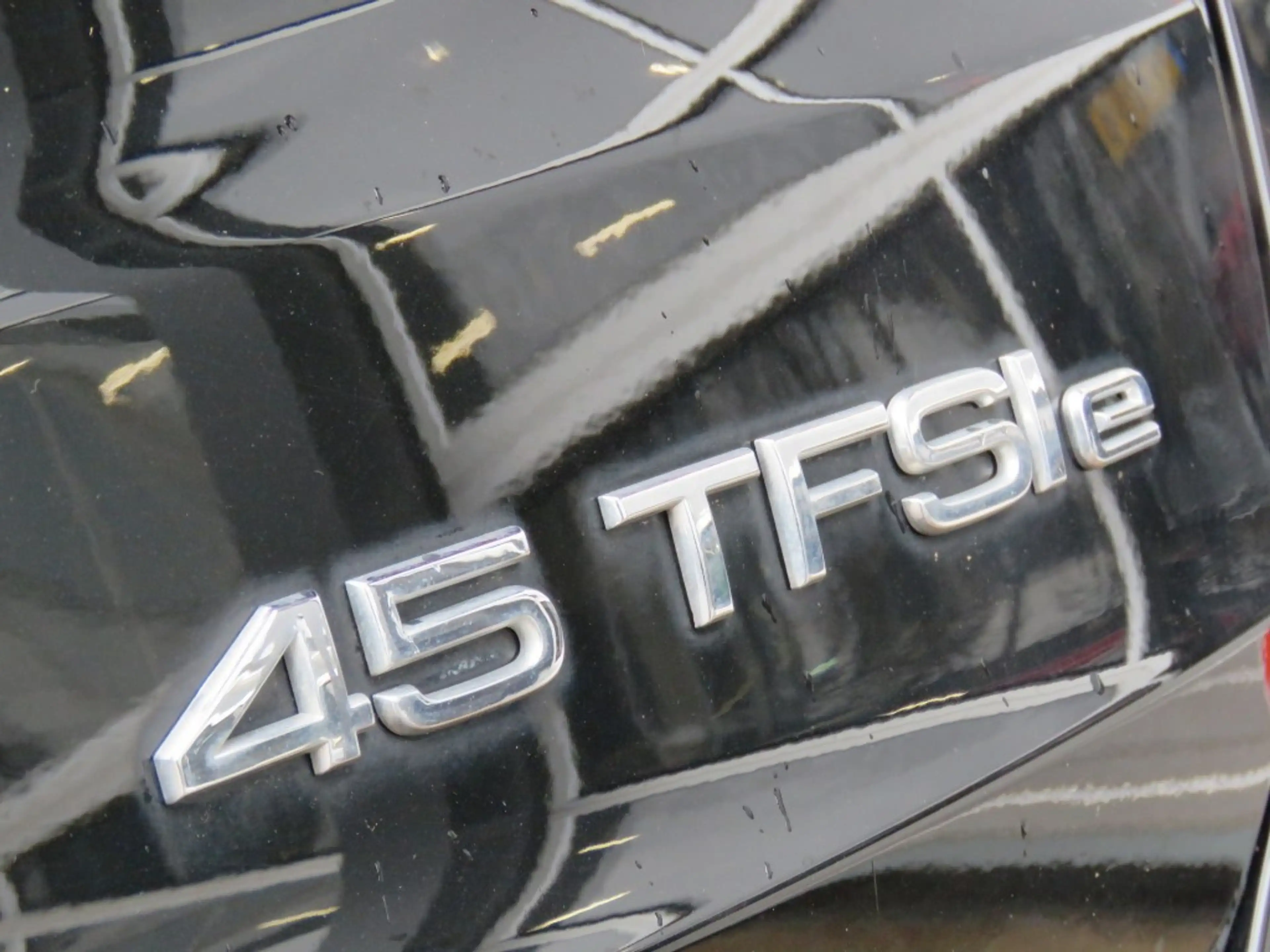Audi Q3 45 TFSIe 245pk EDITION / 20 Inch / Camera / Matrix — photo 22