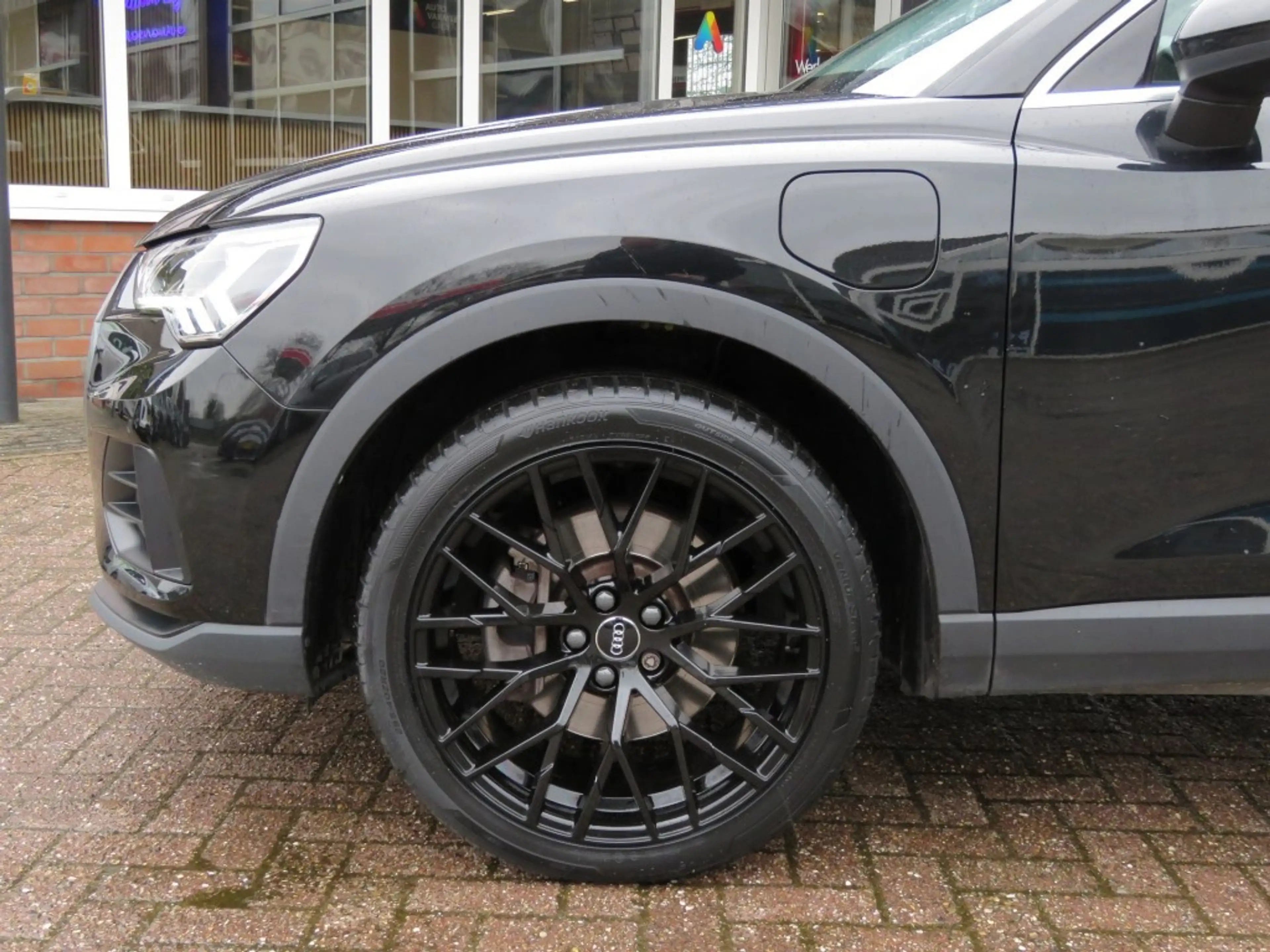 Audi Q3 45 TFSIe 245pk EDITION / 20 Inch / Camera / Matrix — photo 10