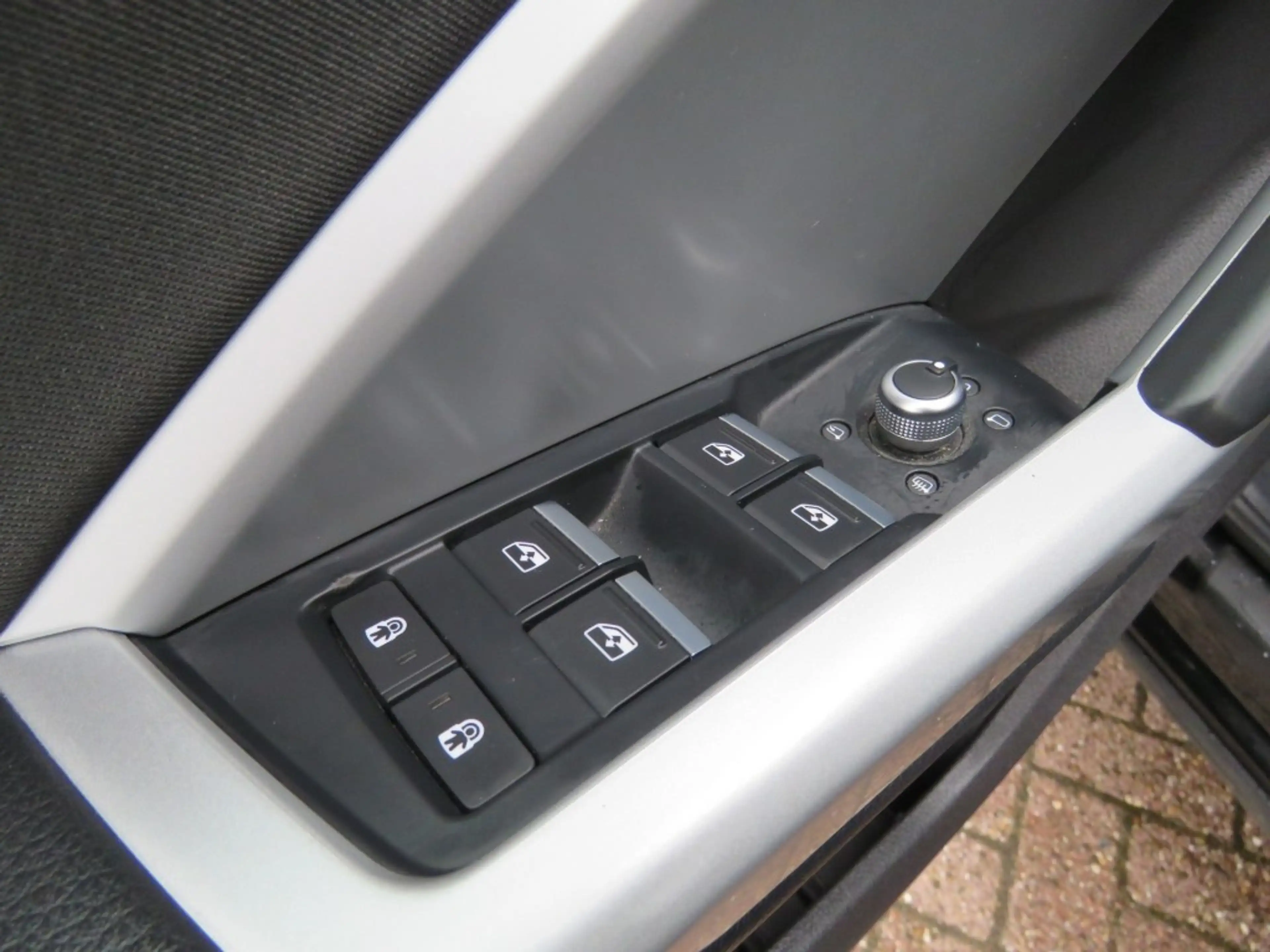 Audi Q3 45 TFSIe 245pk EDITION / 20 Inch / Camera / Matrix — photo 31