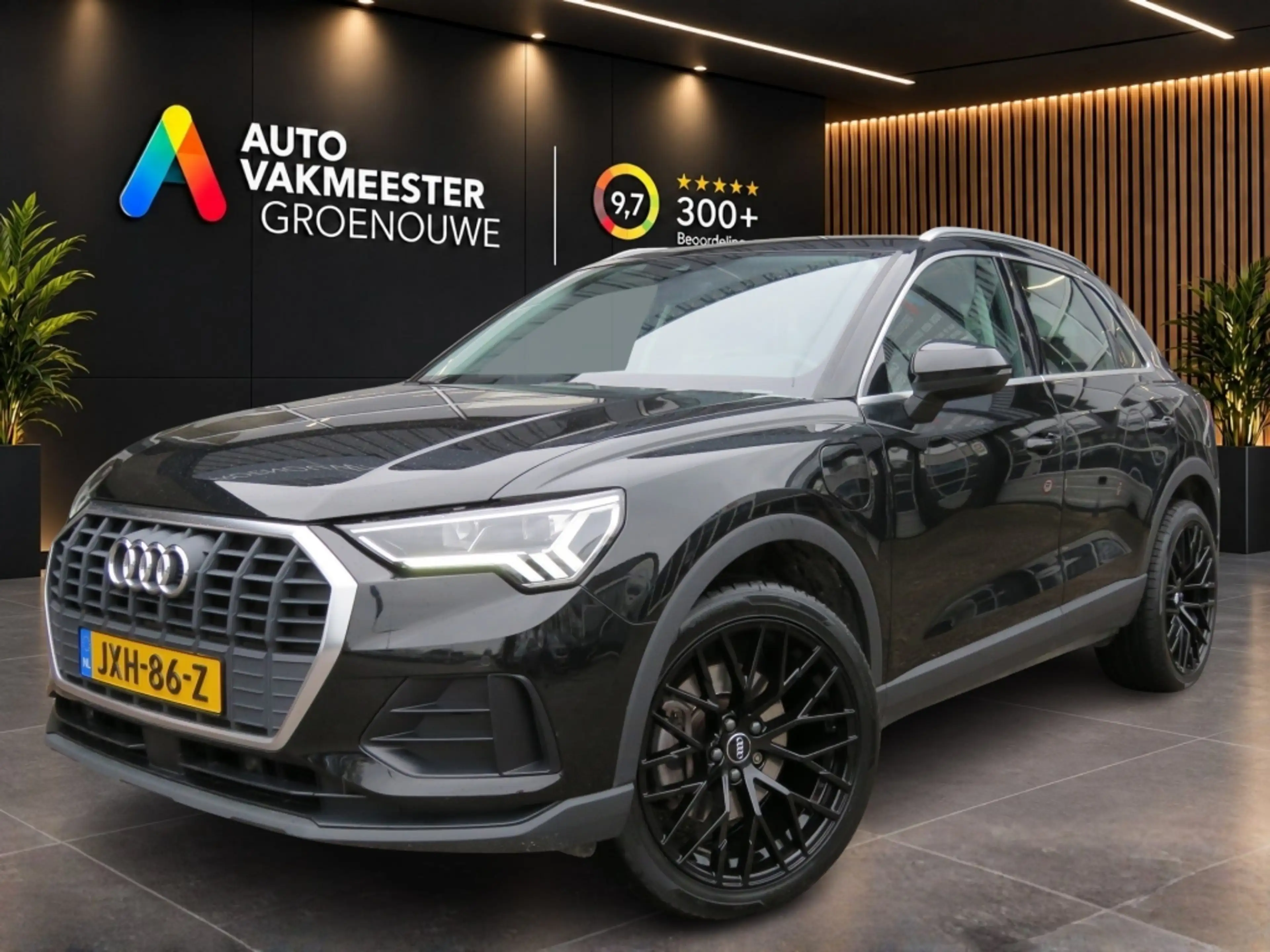 Audi Q3 45 TFSIe 245pk EDITION / 20 Inch / Camera / Matrix