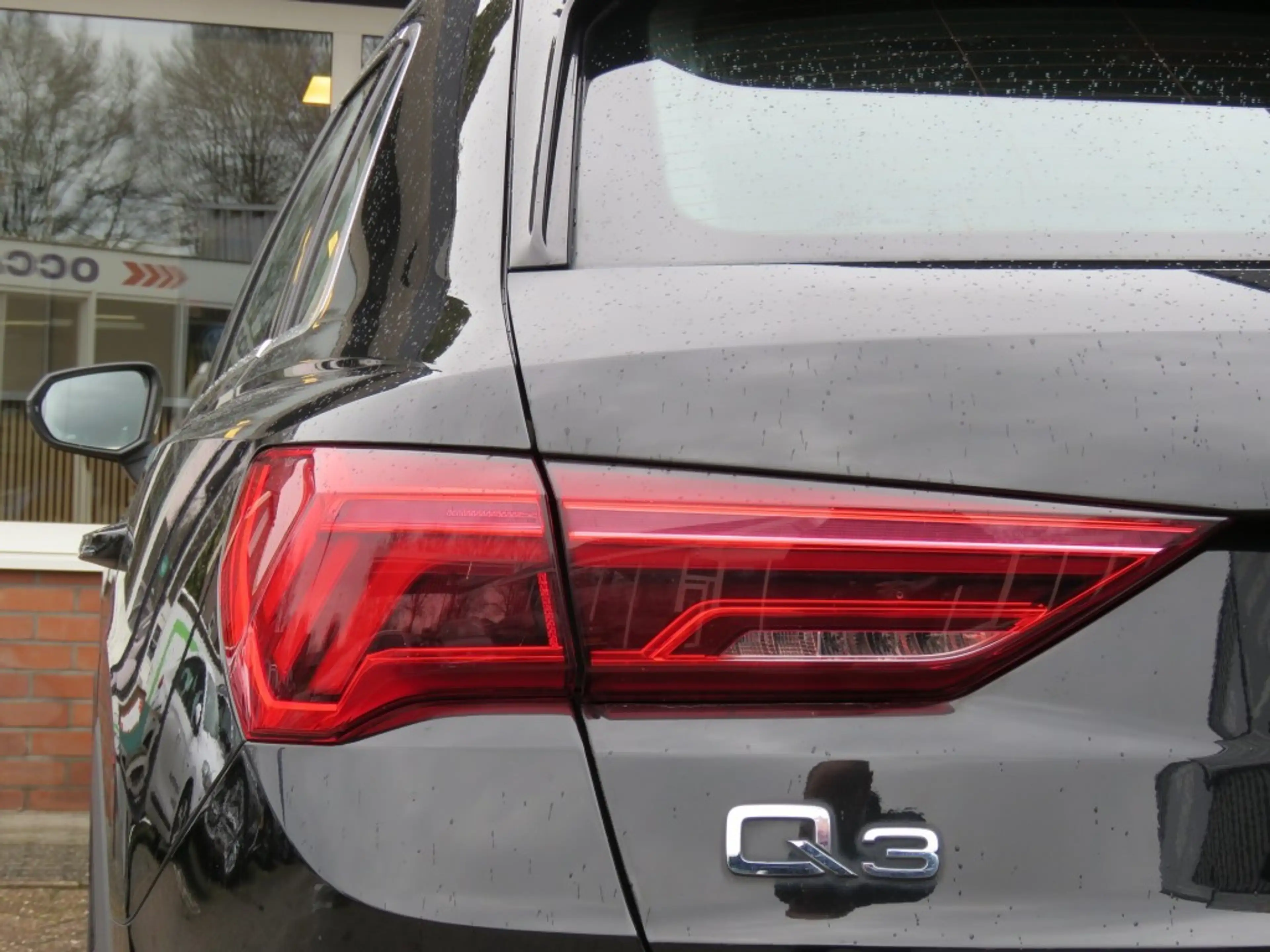 Audi Q3 45 TFSIe 245pk EDITION / 20 Inch / Camera / Matrix — photo 20
