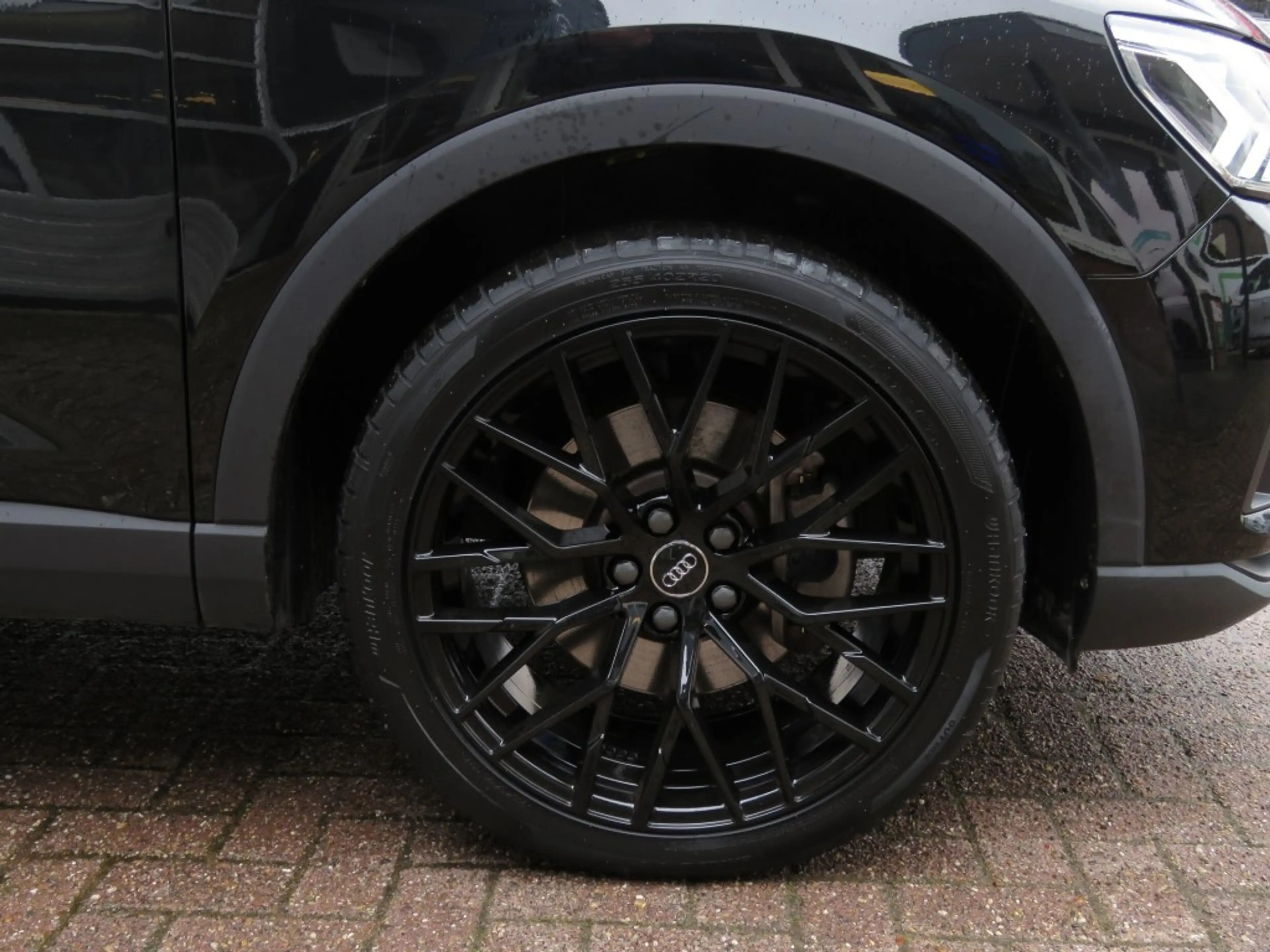 Audi Q3 45 TFSIe 245pk EDITION / 20 Inch / Camera / Matrix — photo 25