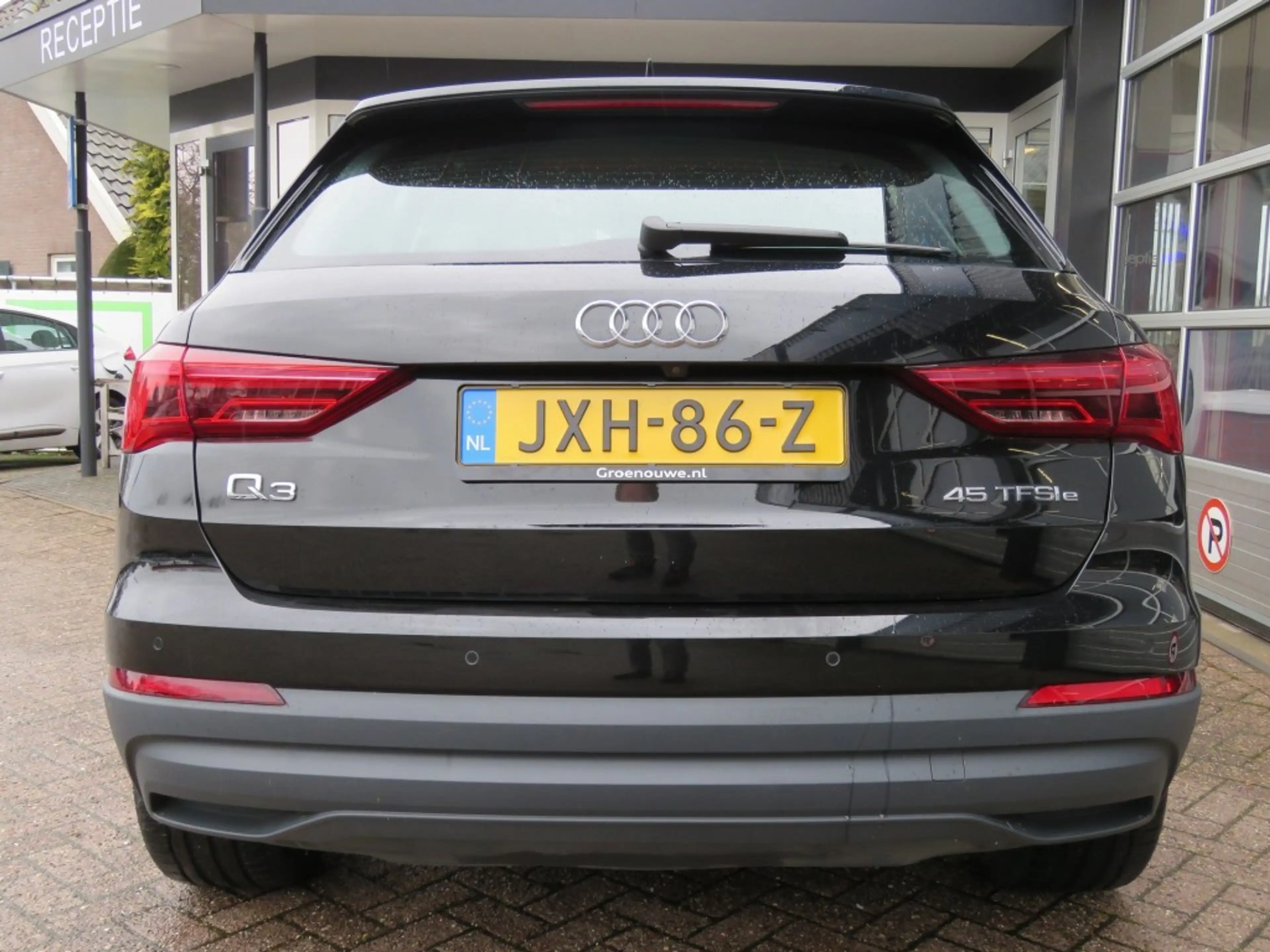 Audi Q3 45 TFSIe 245pk EDITION / 20 Inch / Camera / Matrix — photo 19