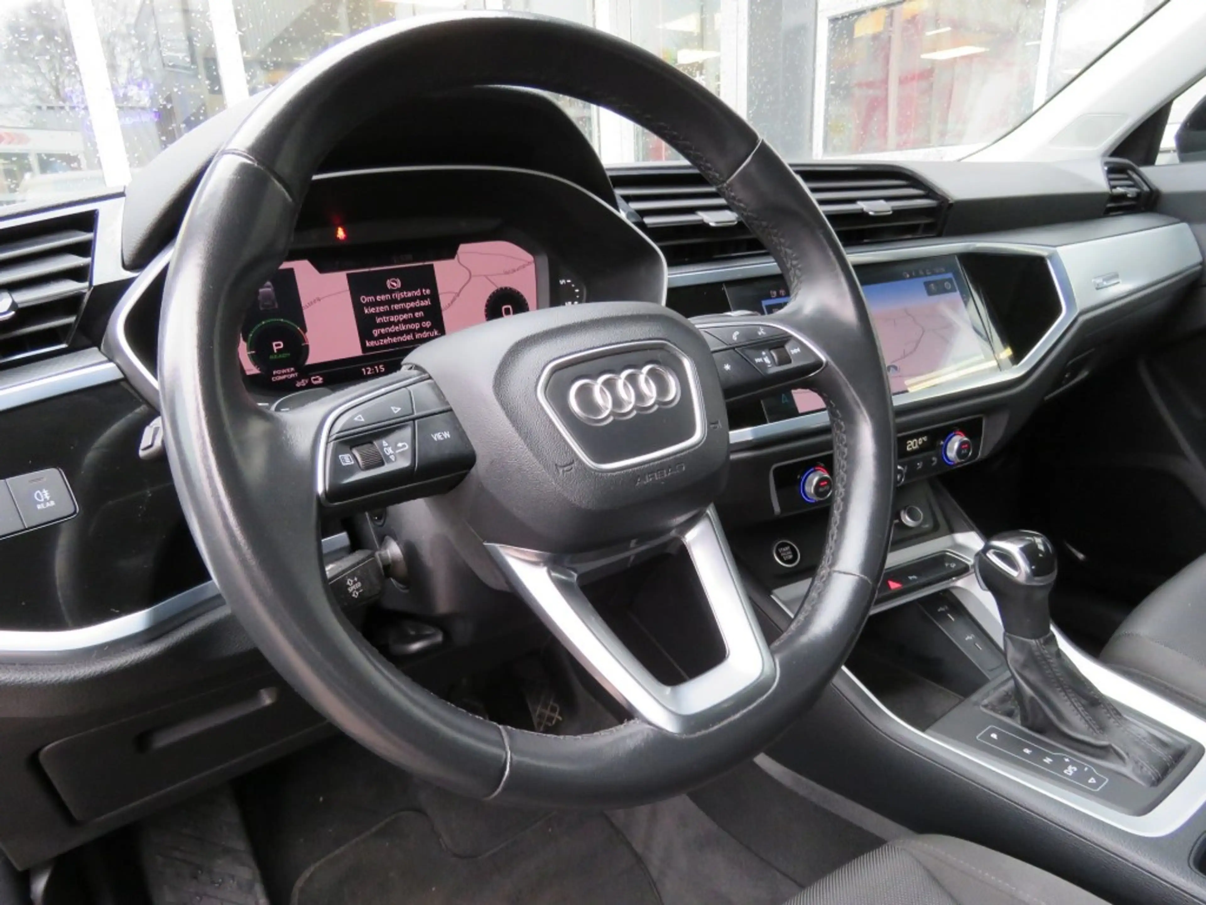 Audi Q3 45 TFSIe 245pk EDITION / 20 Inch / Camera / Matrix — photo 5