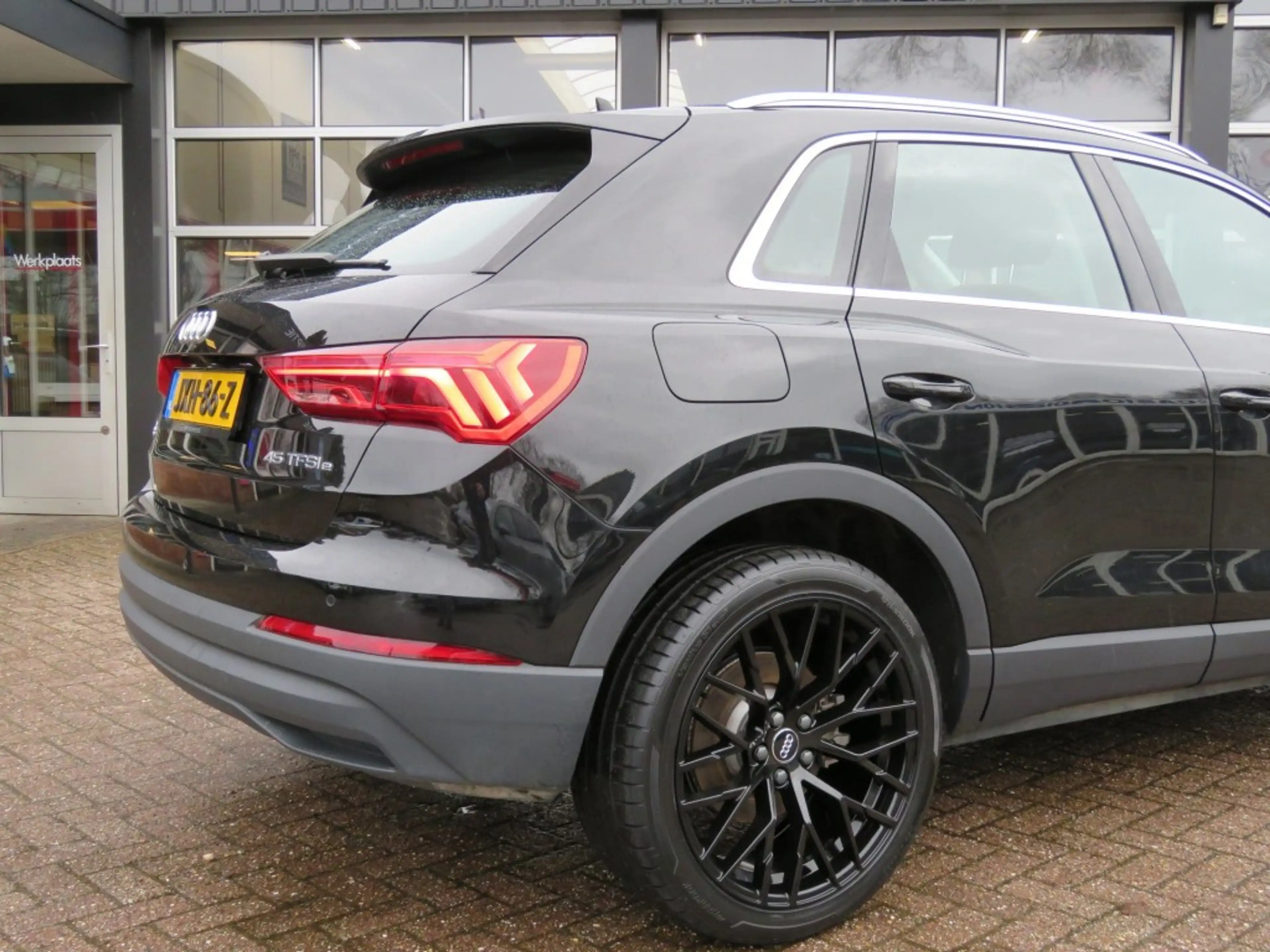 Audi Q3 45 TFSIe 245pk EDITION / 20 Inch / Camera / Matrix — photo 41