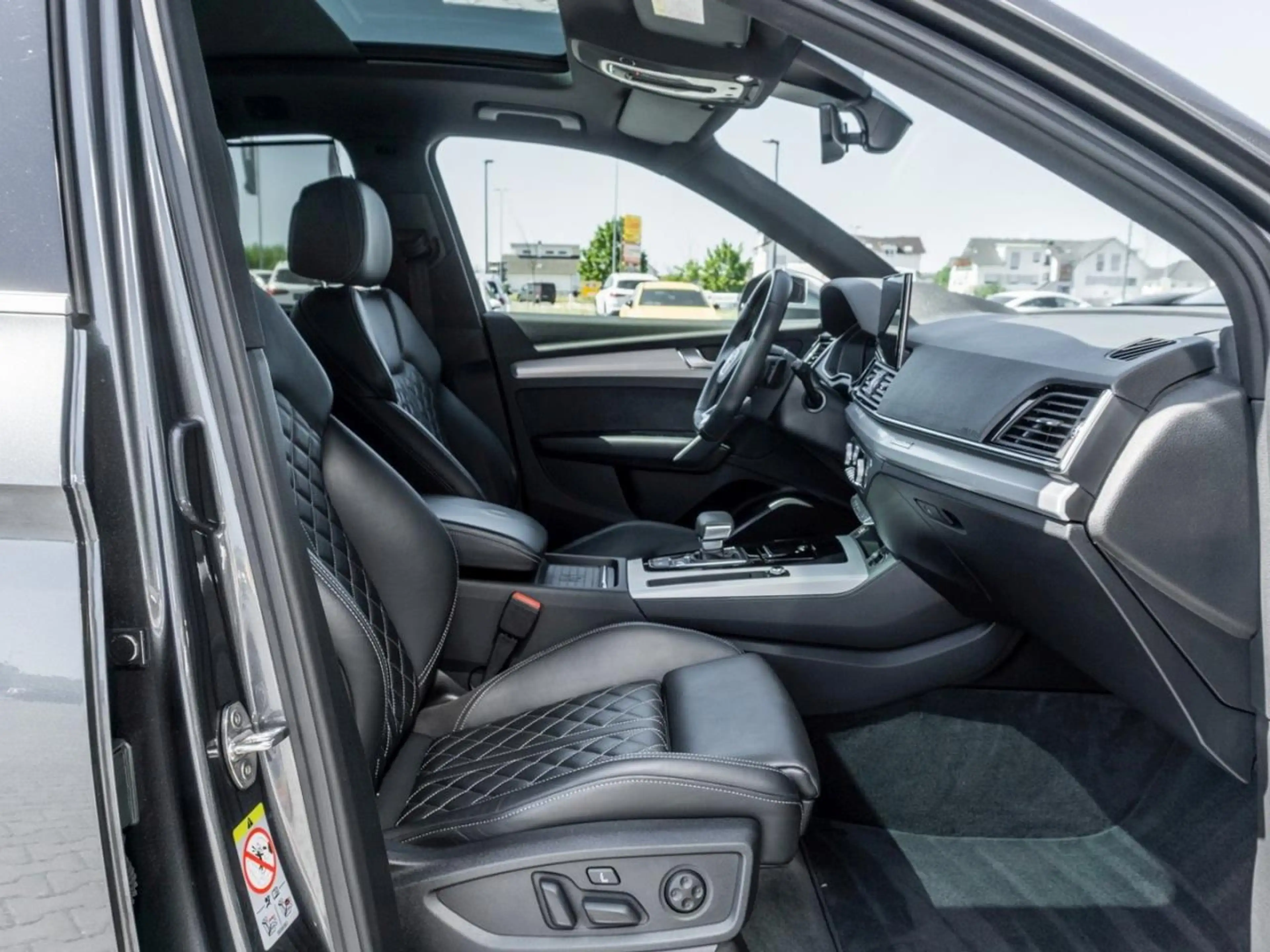 Audi SQ5 3.0 TDI MMINavi+ Panorama Kamera Memory AHK — photo 9
