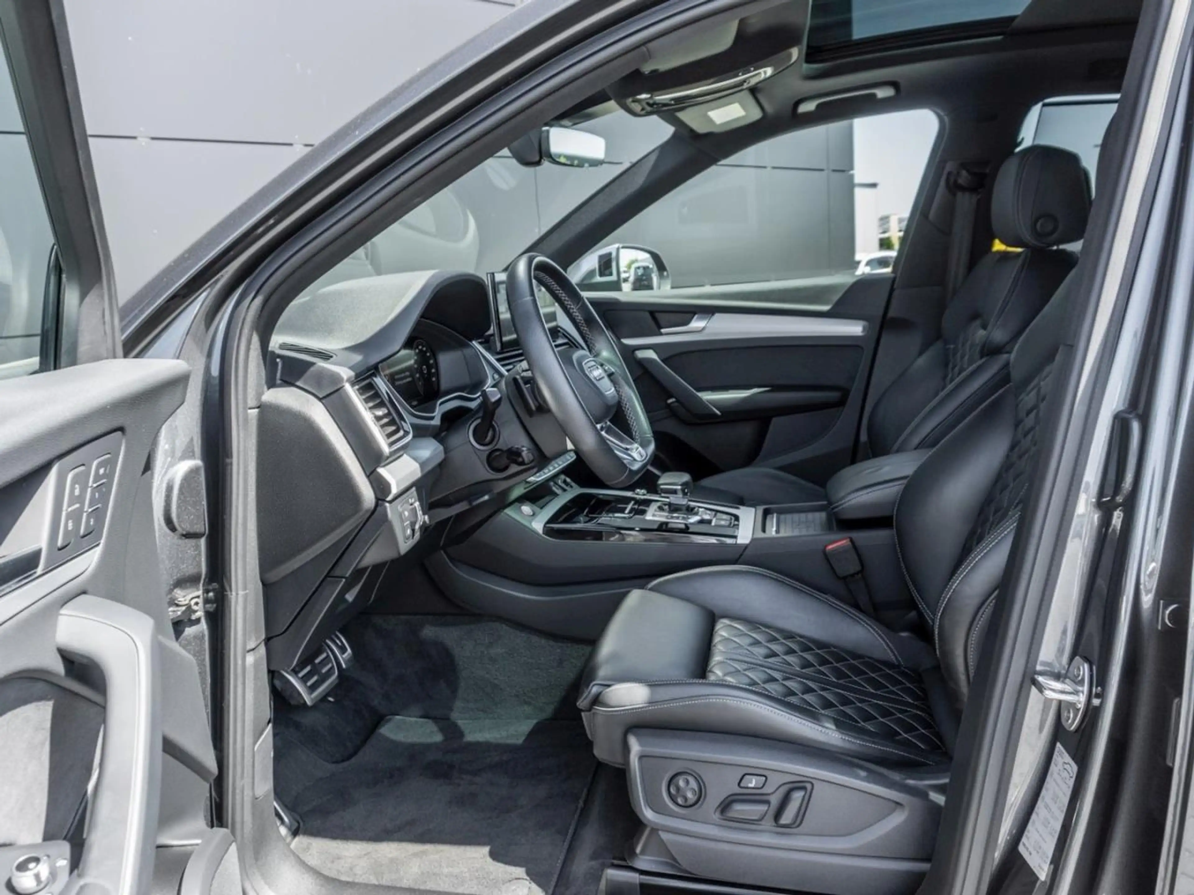 Audi SQ5 3.0 TDI MMINavi+ Panorama Kamera Memory AHK — photo 7