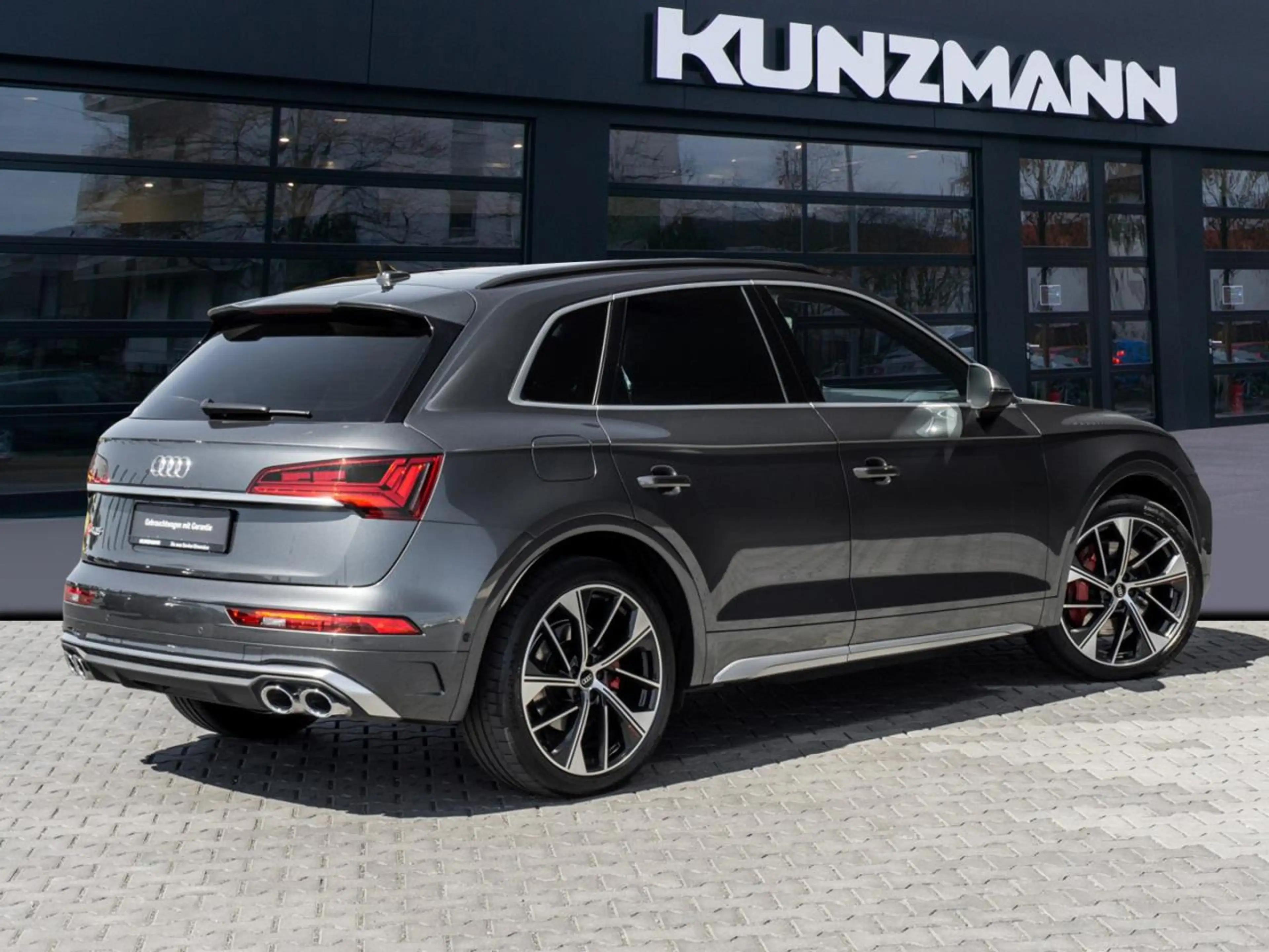 Audi SQ5 3.0 TDI MMINavi+ Panorama Kamera Memory AHK — photo 3