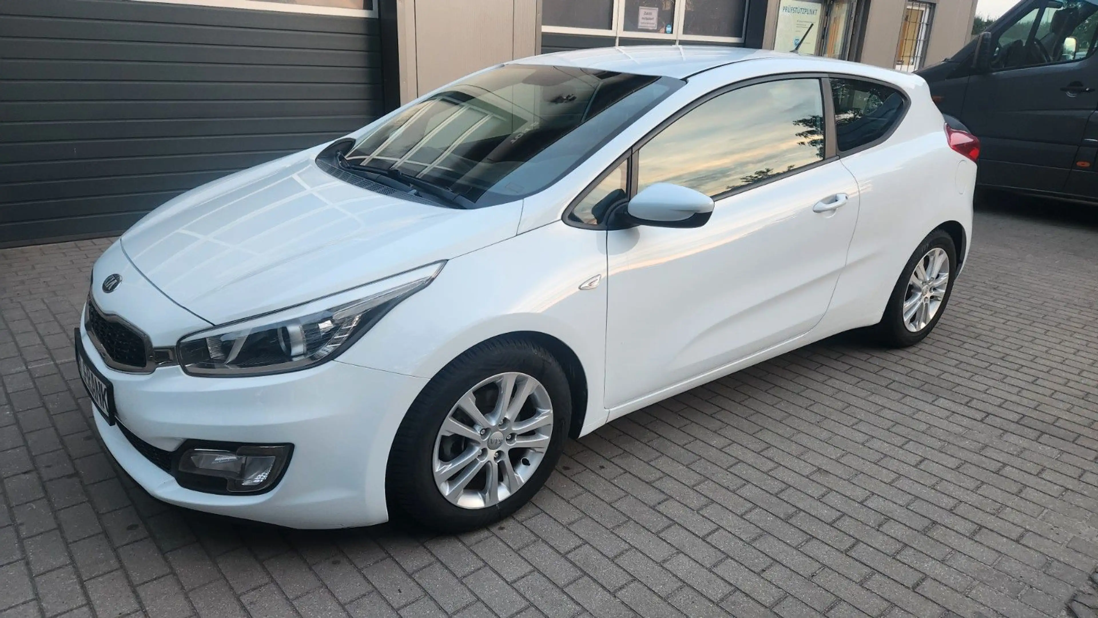 Kia ProCeed / pro_cee'd ProCeed Edition 7*Emotion-Paket*HU/AU neu*1.Hand — photo 2