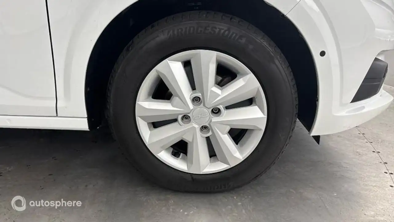 Dacia Sandero Sandero — photo 20