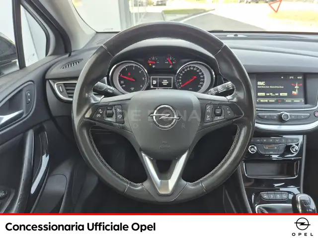 Opel Astra view 10
