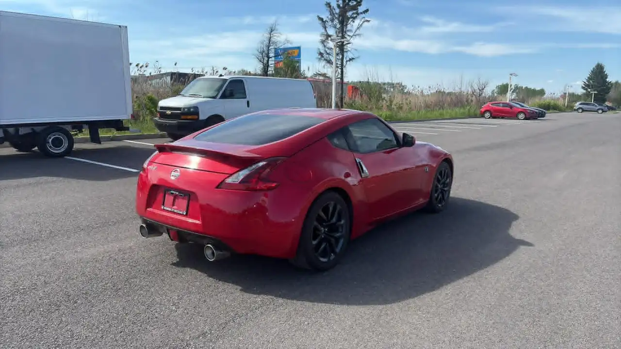 Nissan 370Z снимка Nissan 370Z