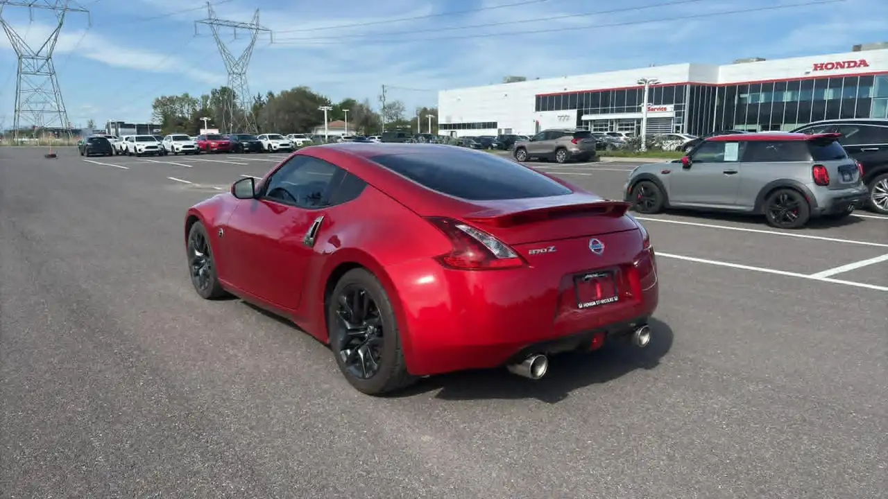 Nissan 370Z снимка Nissan 370Z