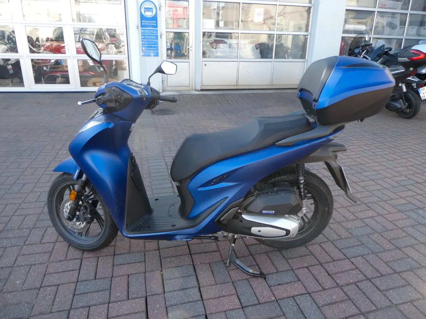 Honda SH 125i mit Smartcase 2025 Modrá - 2