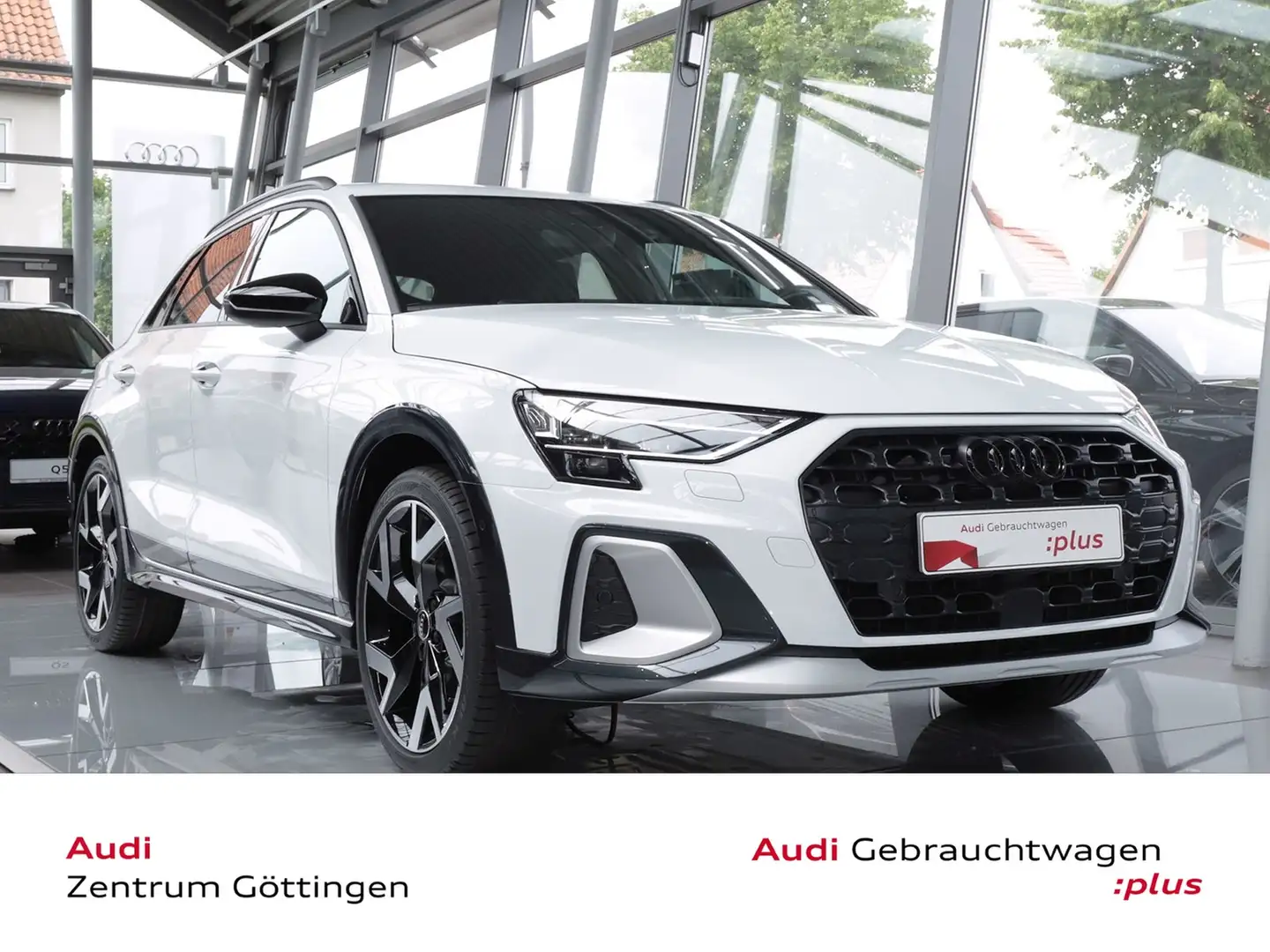 Audi A3 allstreet 35 TDI S-tronic +MATRIX LED+NAVI Белый - 2