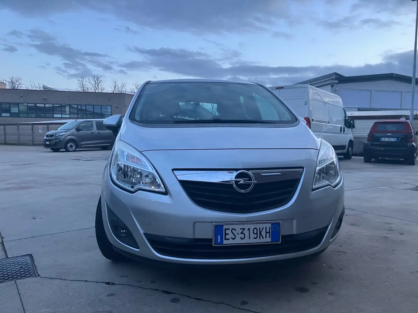 Opel Meriva 1.4 Elective Grau - 2