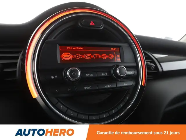 Mini Hatch view 21