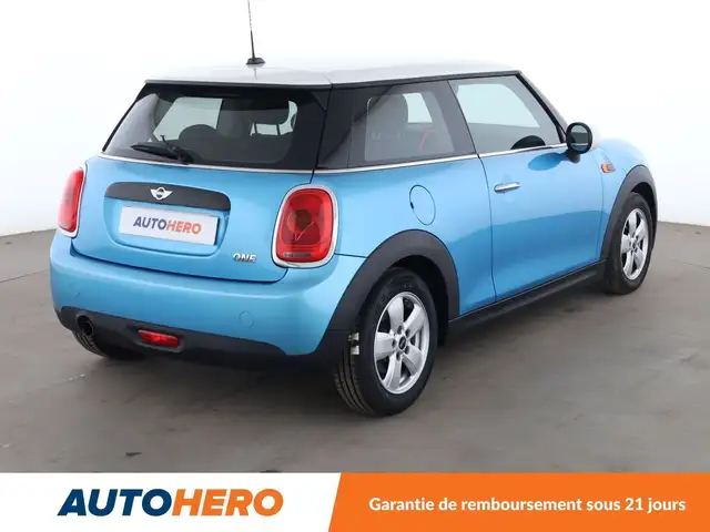Mini Hatch view 6