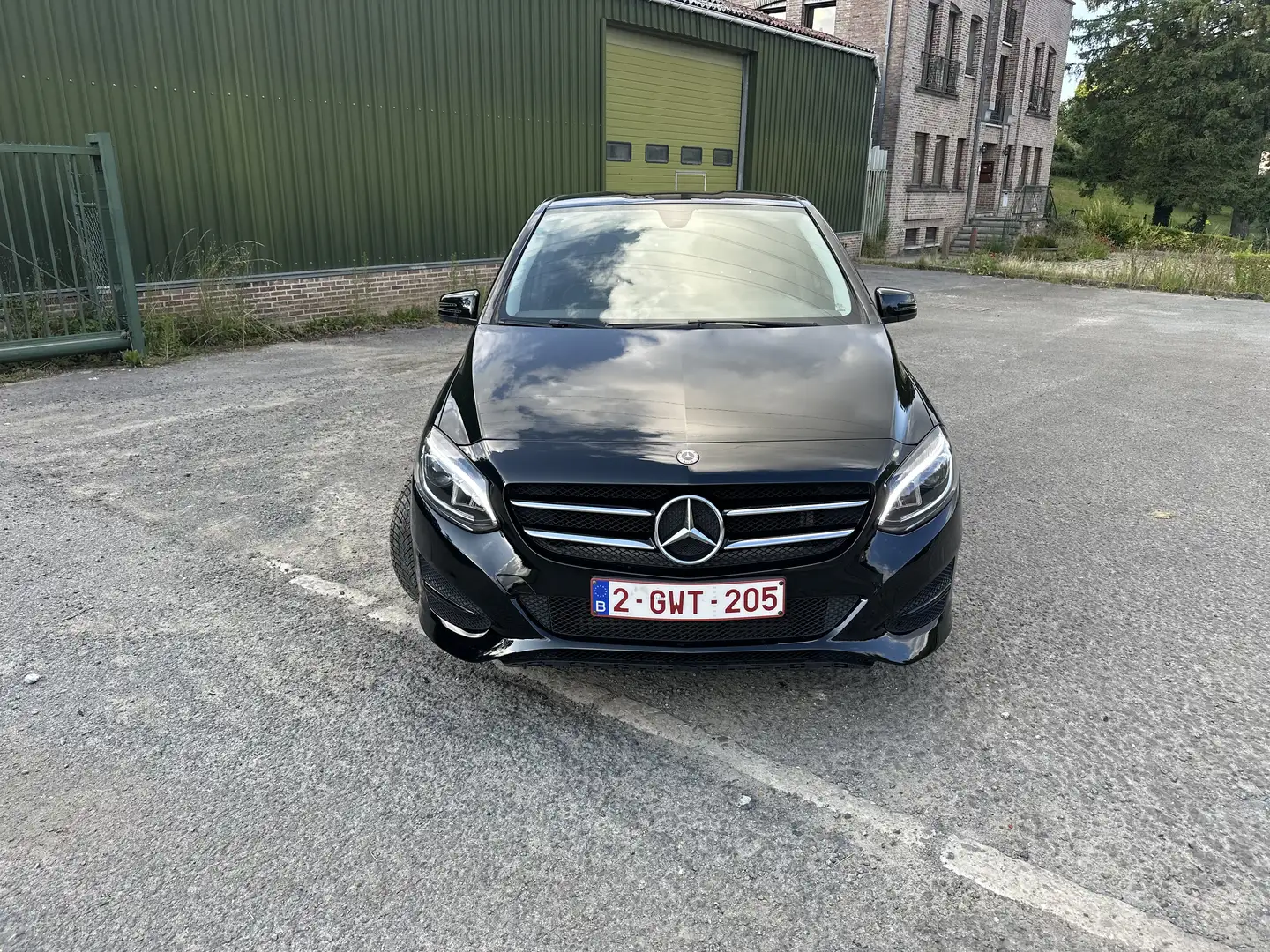 Mercedes-Benz B 180 Business Solution - 1