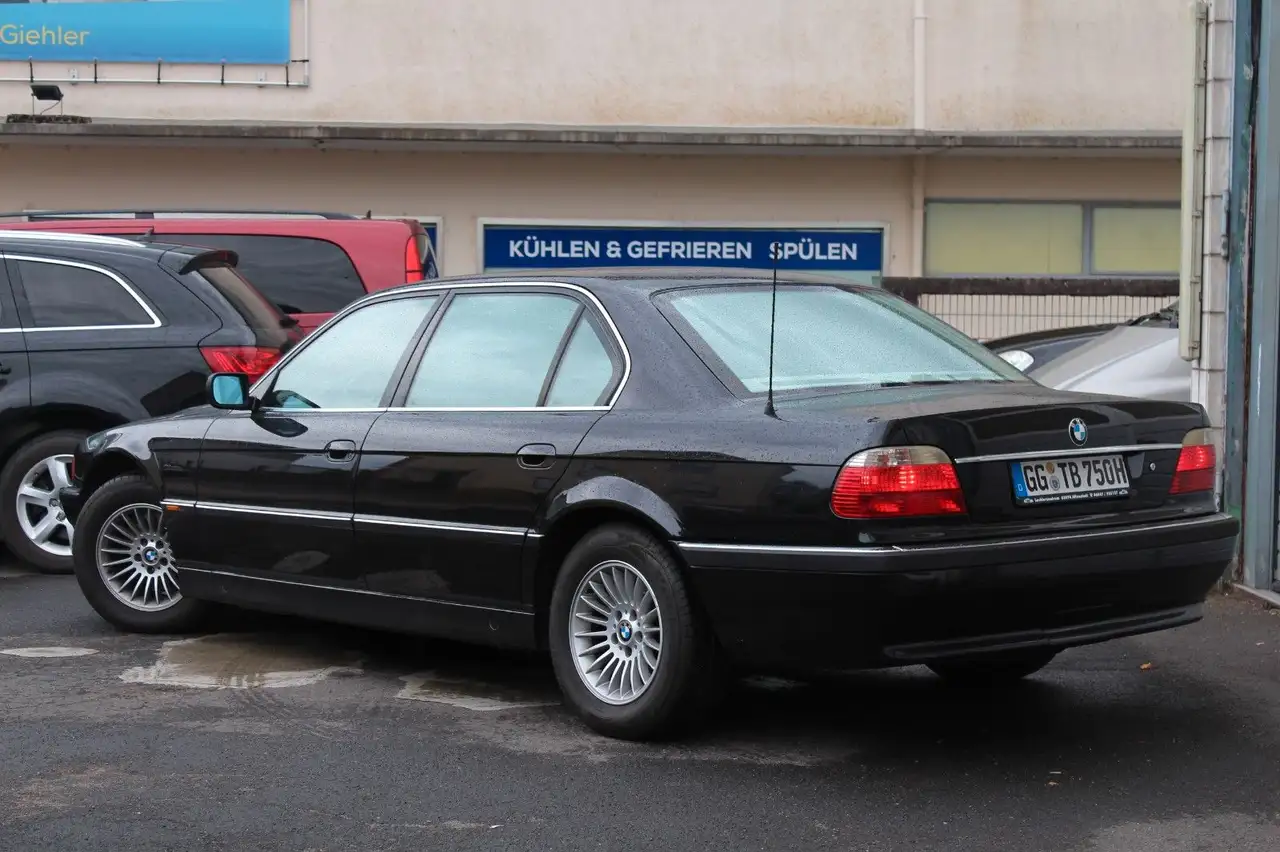 BMW 750 iL *Oldtimer*Vollleder*AHK*Sitzhzg, foto 6