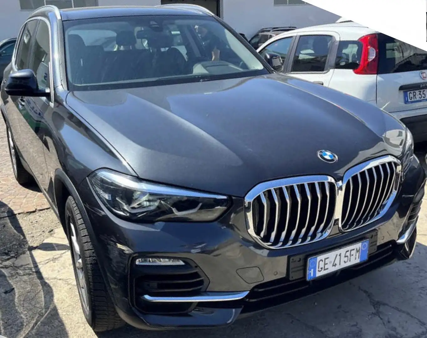 BMW X5 xdrive30d mhev 48V Business auto Grigio - 2