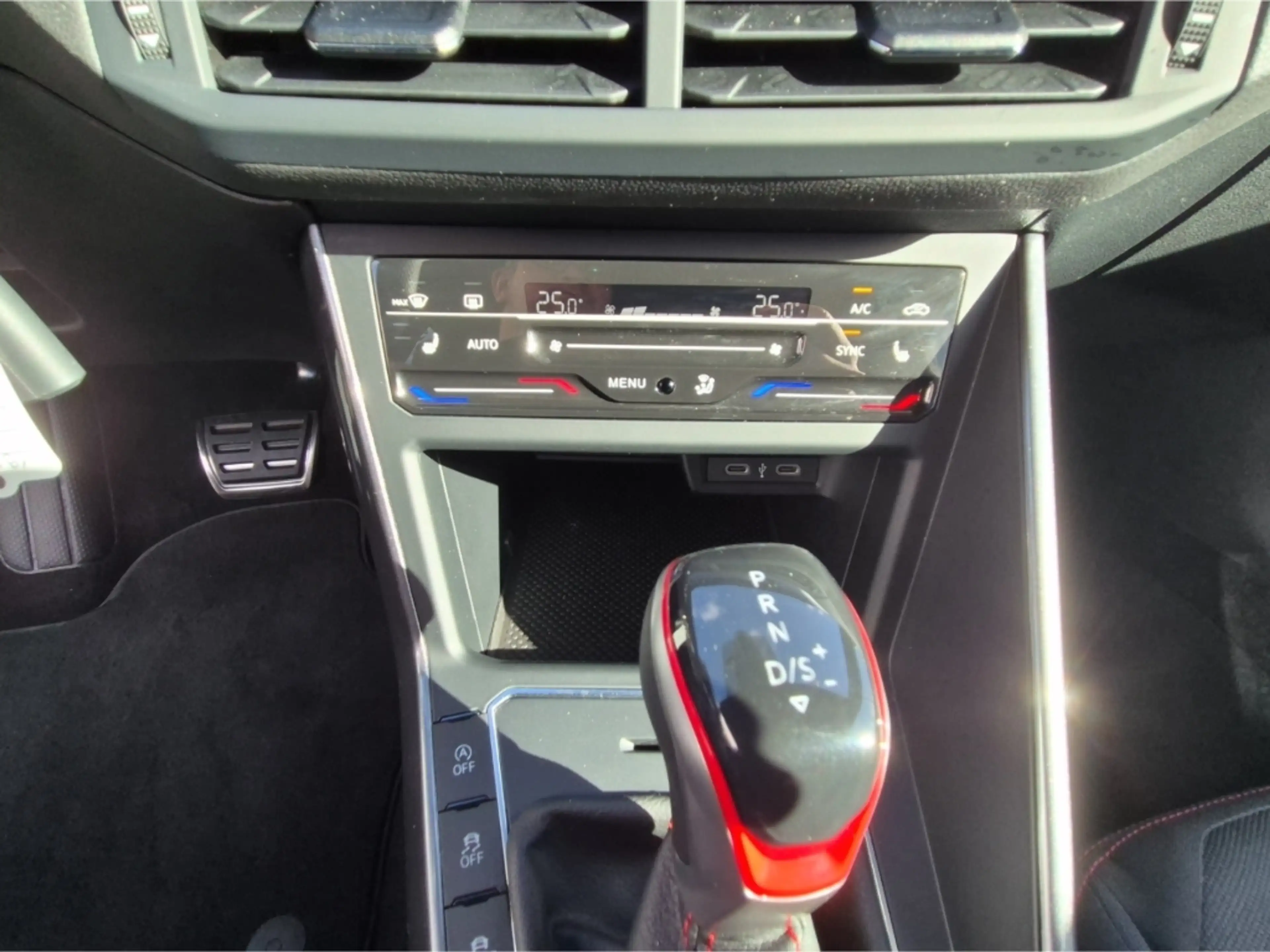 Volkswagen Polo GTI IQ.DRIVE+PARK & COMFORT+ACAA !! — photo 14