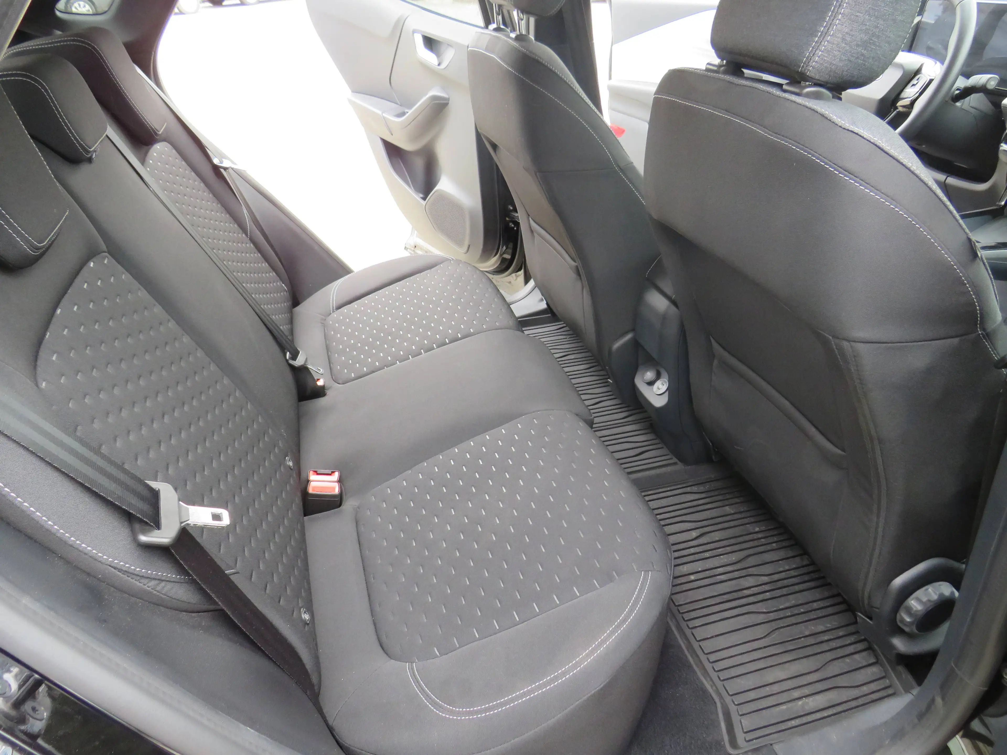 Ford Puma Gen-E 124 kW FWD / inkl. Winterkompletträder und Garantie bis 2032 — photo 10
