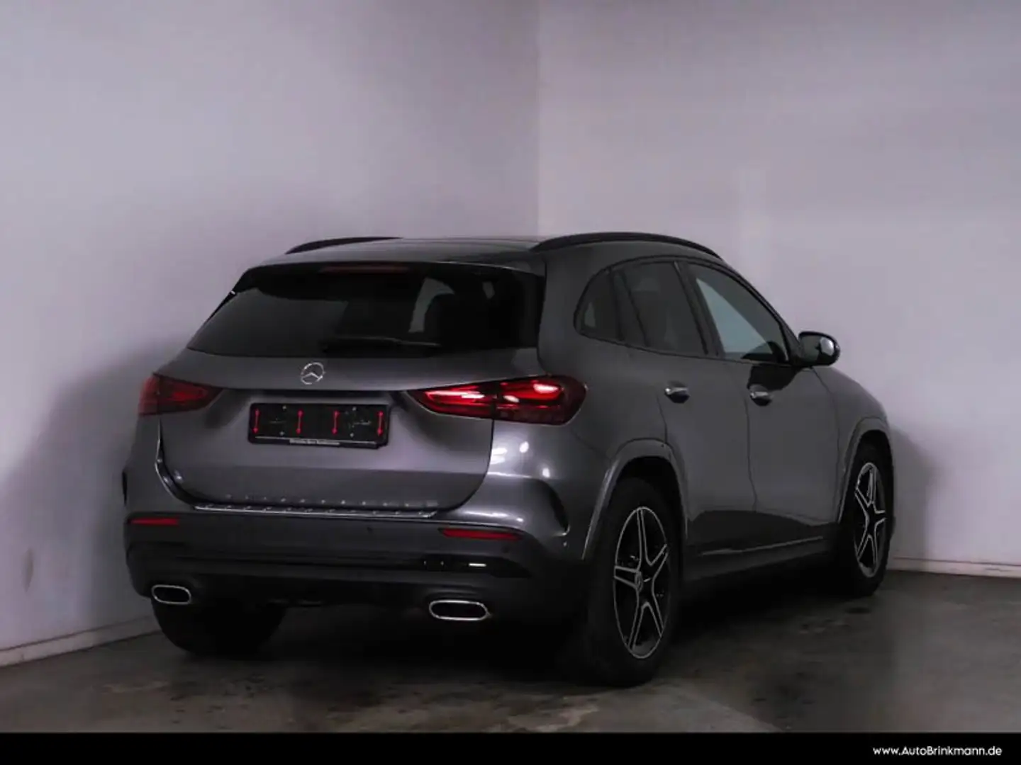 Mercedes-Benz GLA 200 GLA 200 d AMG-LINE/AHK/PANO/360°/NIGHT/MULTIBEAM Grau - 2