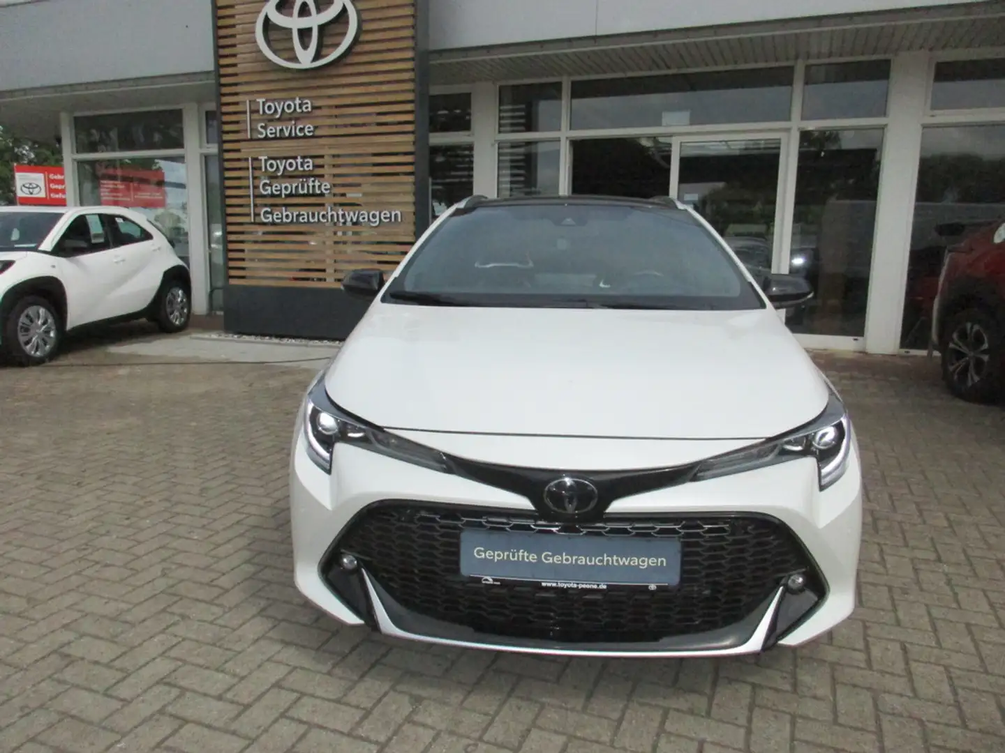 Toyota Corolla Touring Sports 2.0 Hybrid GR Sport Bianco - 2
