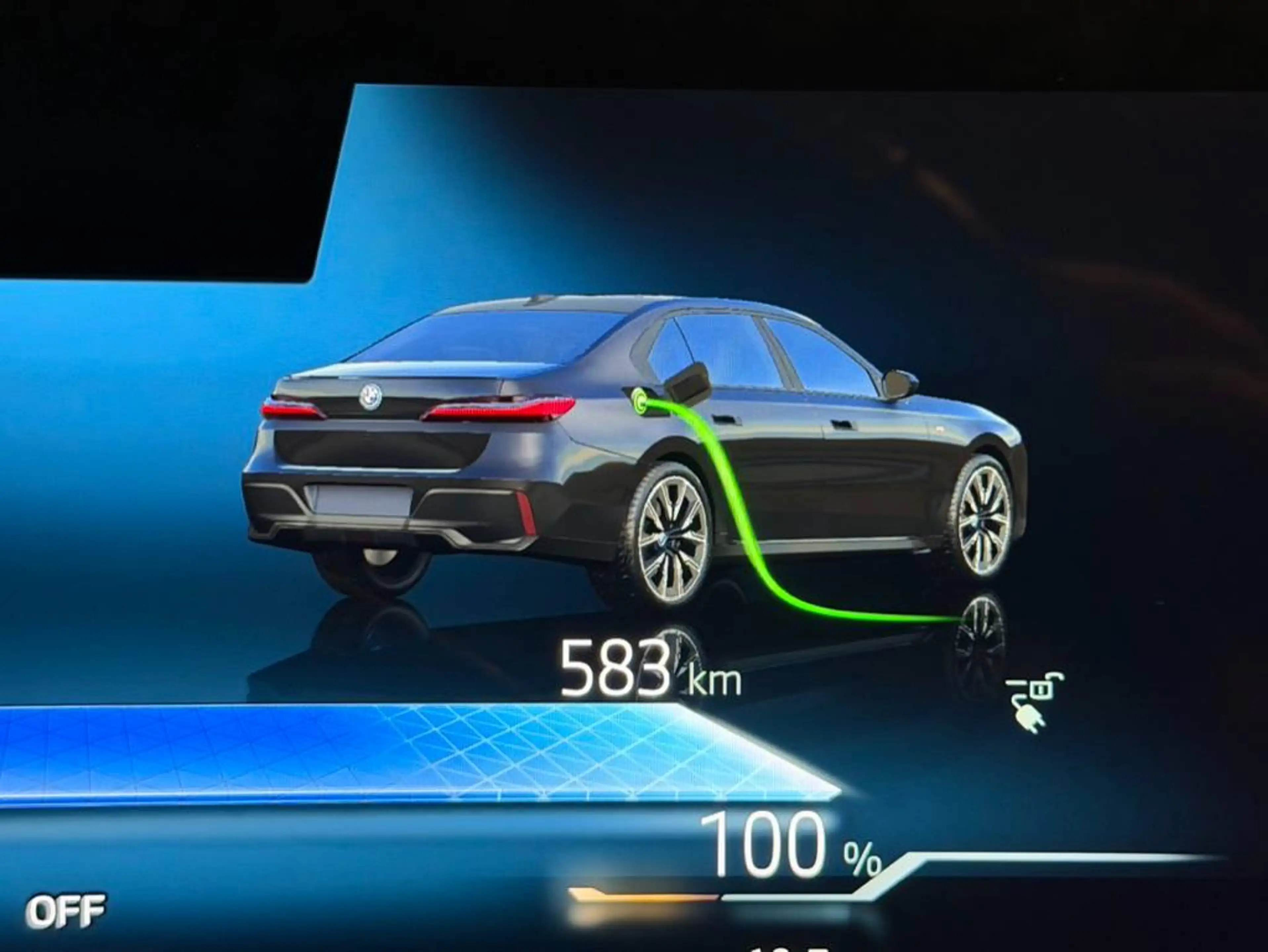 BMW i7 xDrive60 Fire Tv Amazon Bleu Led — photo 4