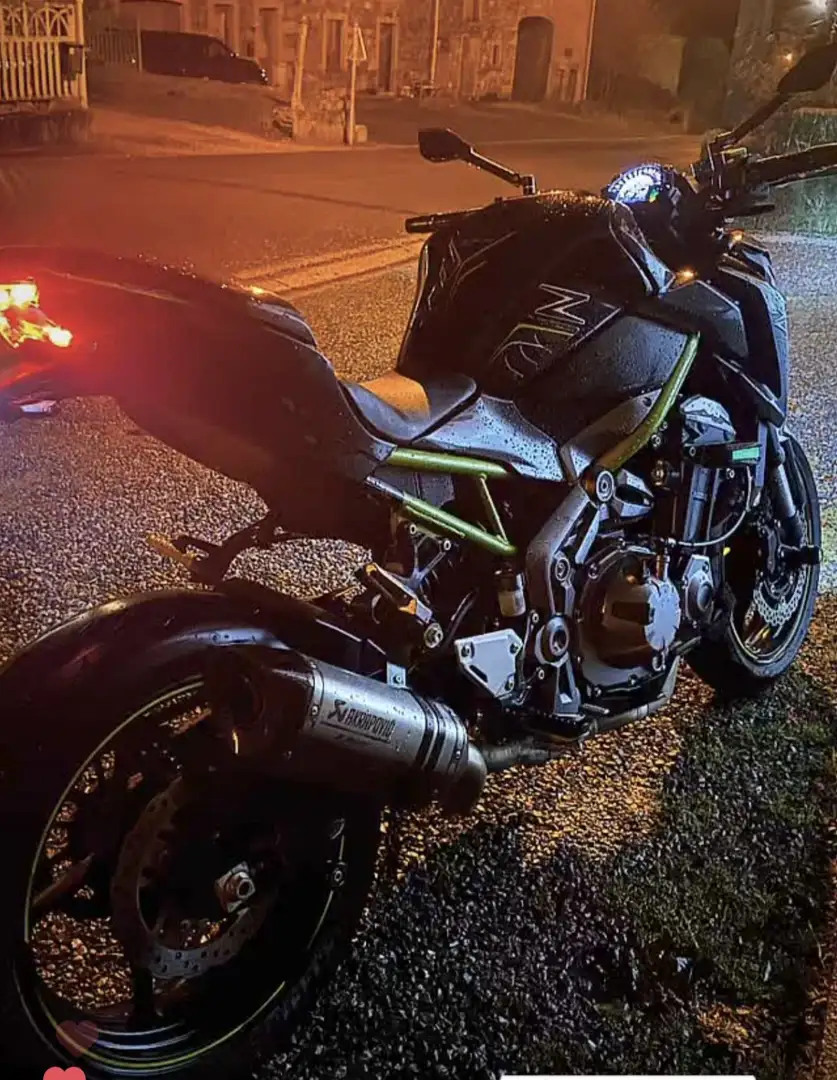 Kawasaki Z 900 akrapovic Noir - 1