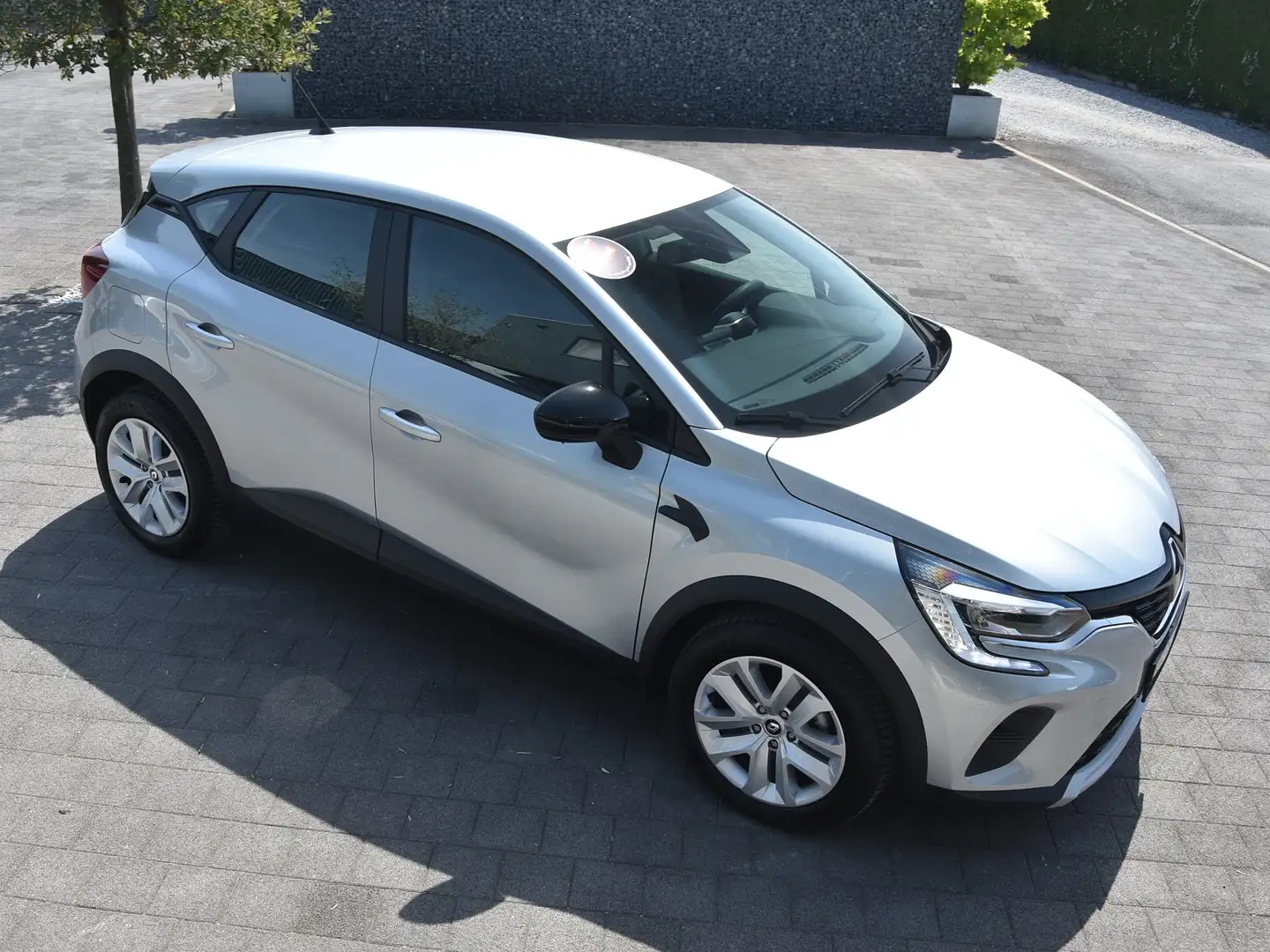 Renault Captur 1.0 TCe 90 Corporate Edit./Navi/Led/4Season Zilver - 1