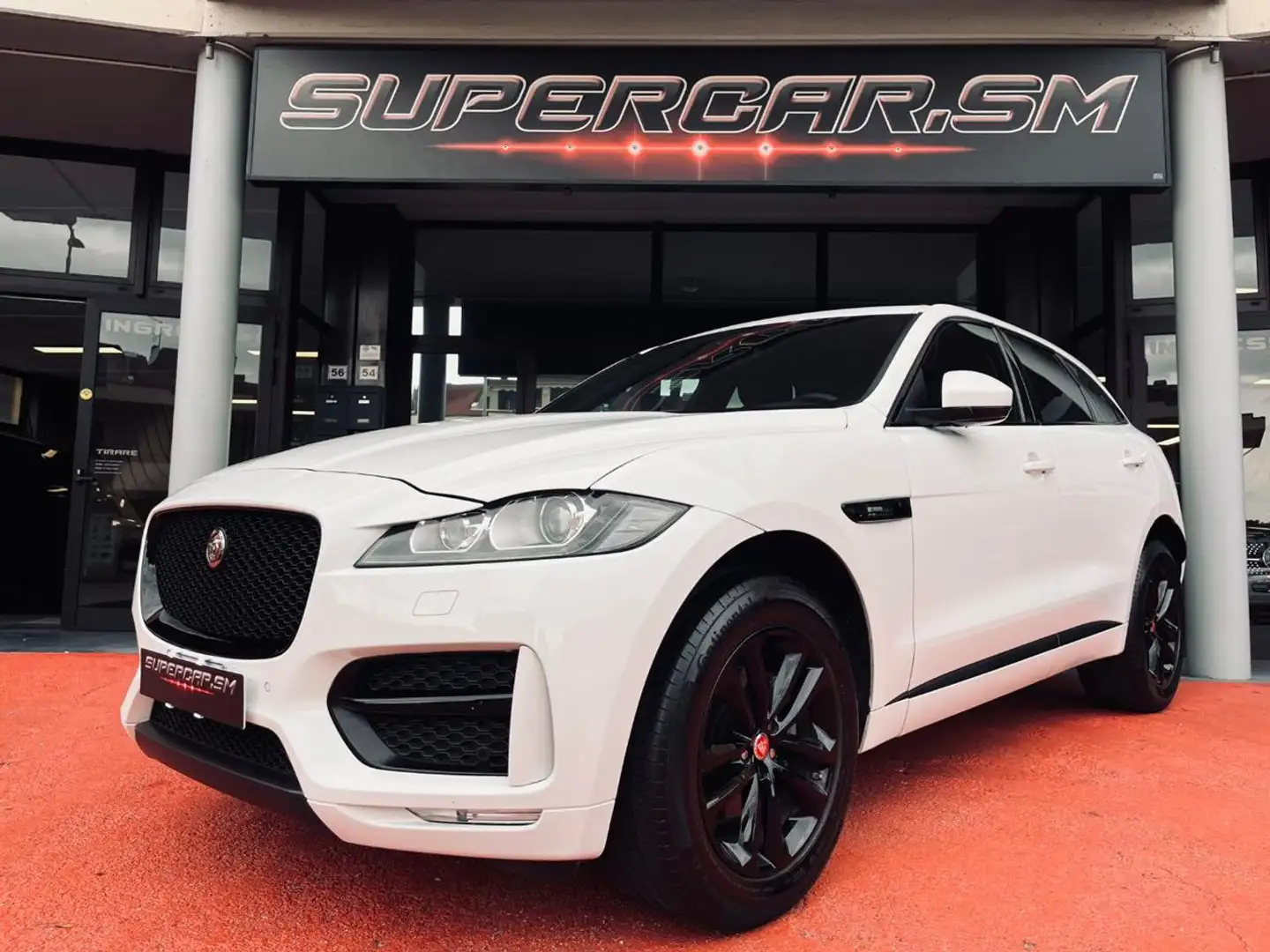 Jaguar F-Pace 2.0 D V R-SPORT BLACK PACK MOTORE NUOVO GARANZIA Bianco - 1