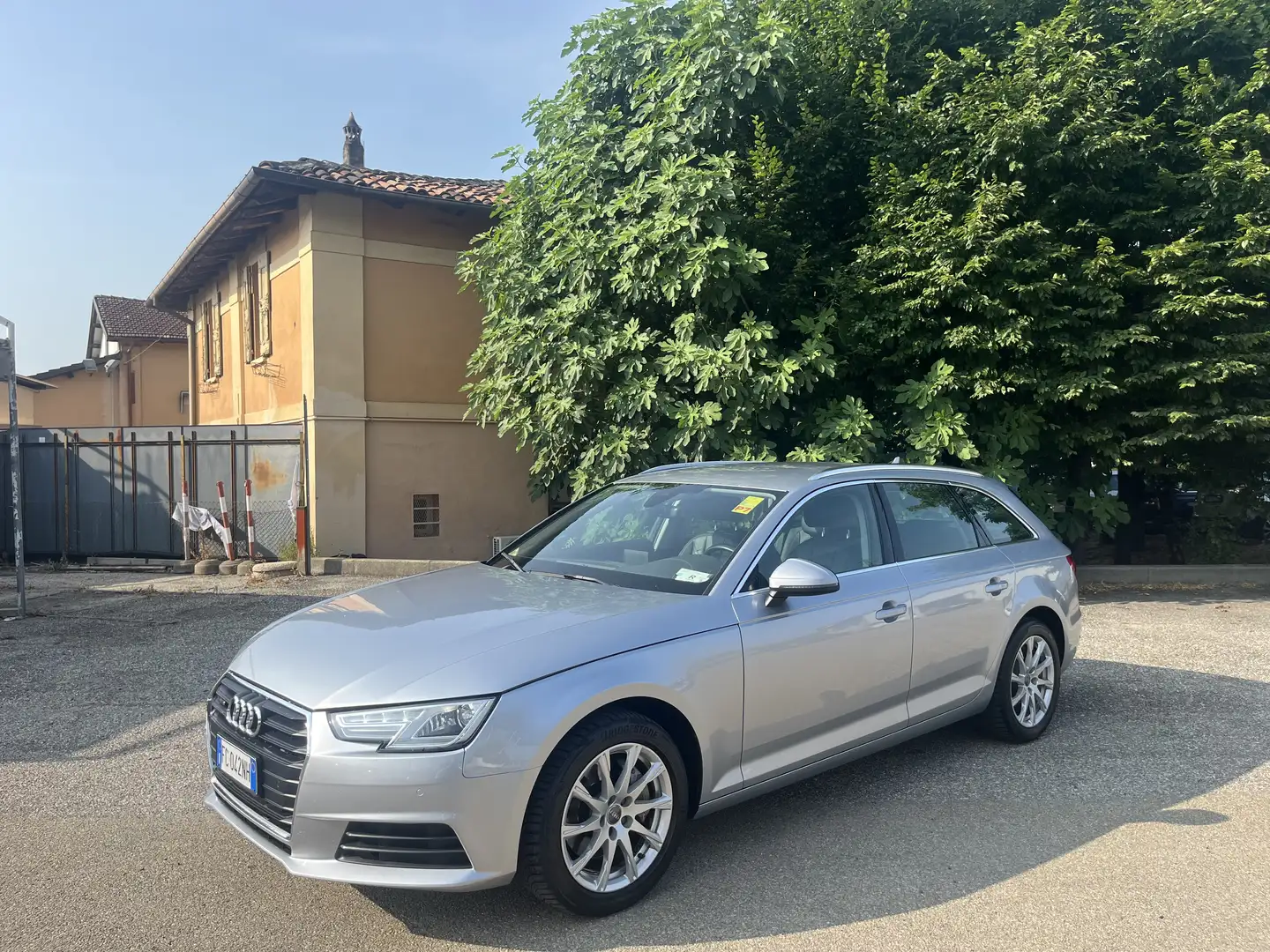 Audi A4 Avant 2.0 tdi Business QUATTRO 190cv - UNIPROPRO Argento - 1