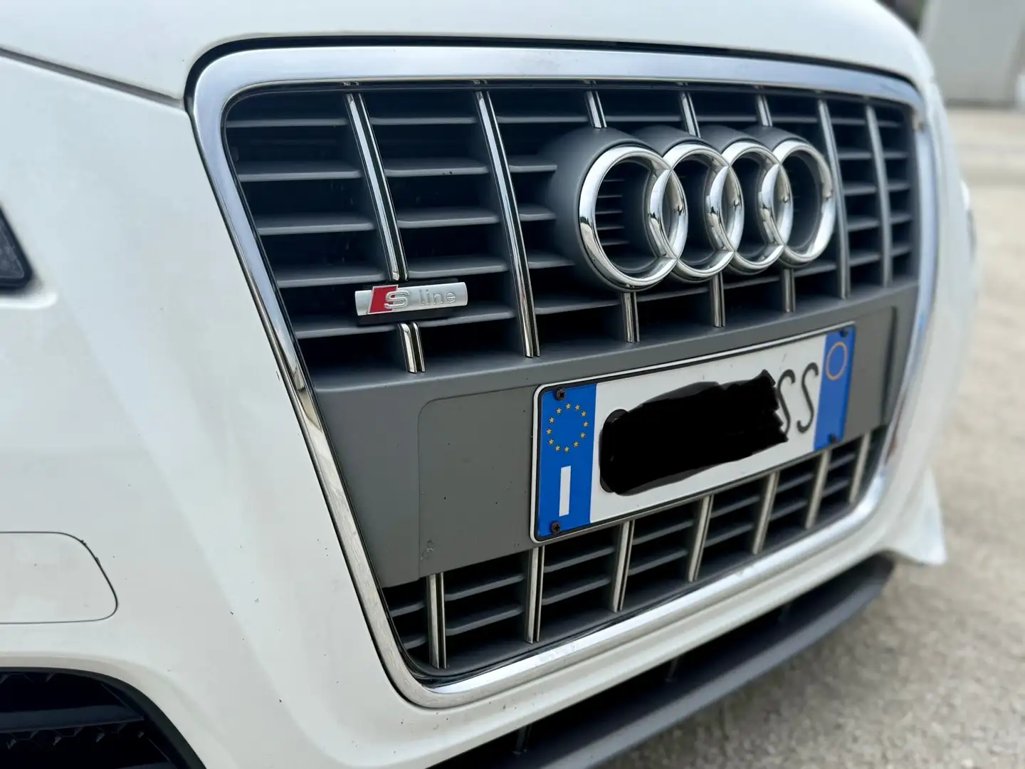 Audi A3 2.0 tdi S-Line DSG tetto LED Bi-xeno - 2