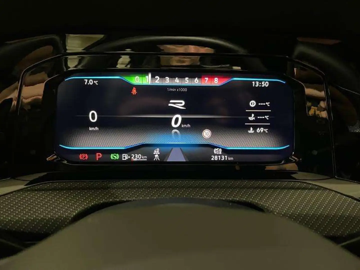 Volkswagen Golf R 2.0 TSI VIII R Audio HARMAN/KARDON Noir - 2