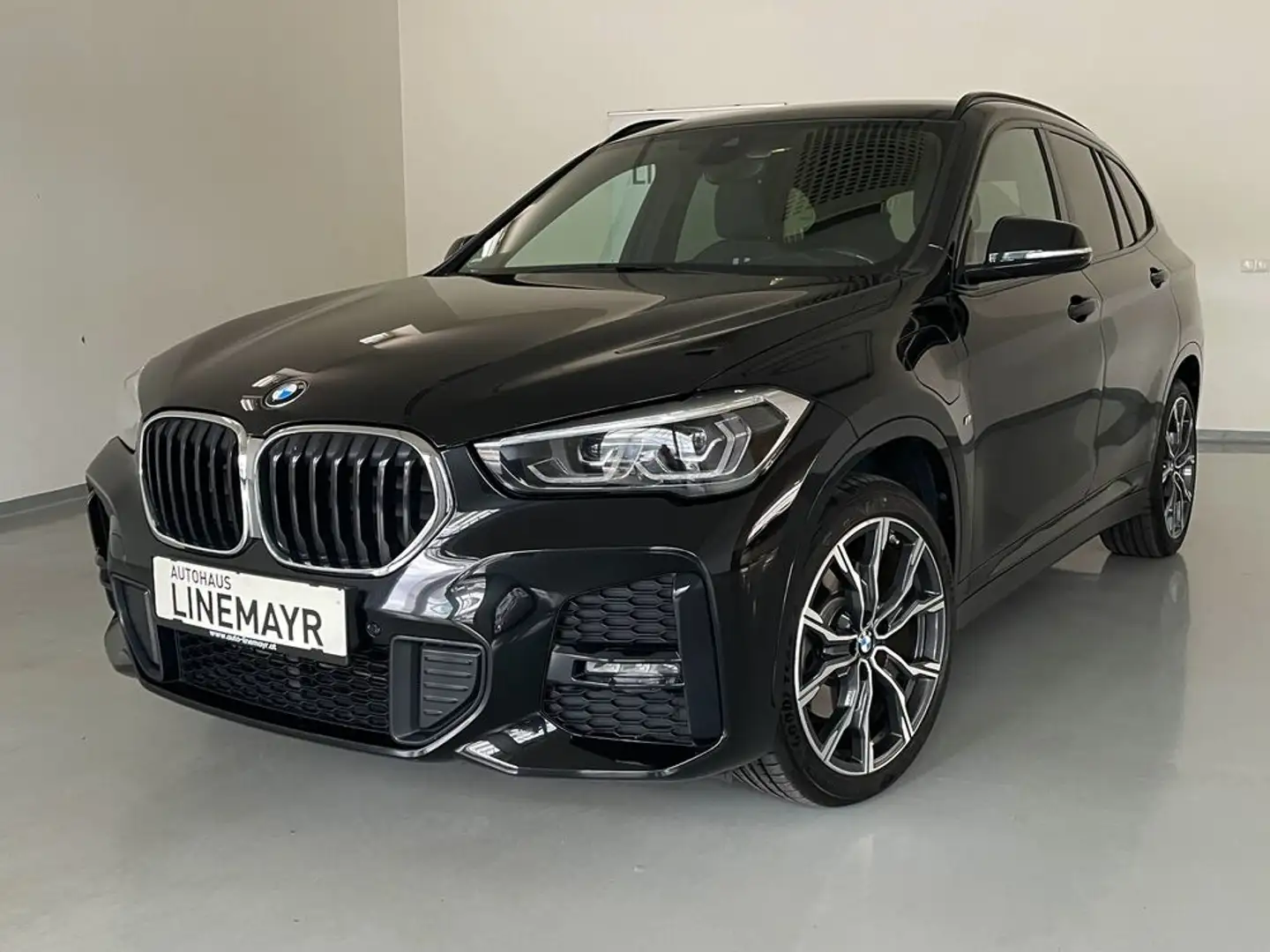 BMW X1 xDrive 25e M Sportpaket, LED, Navi Zwart - 1
