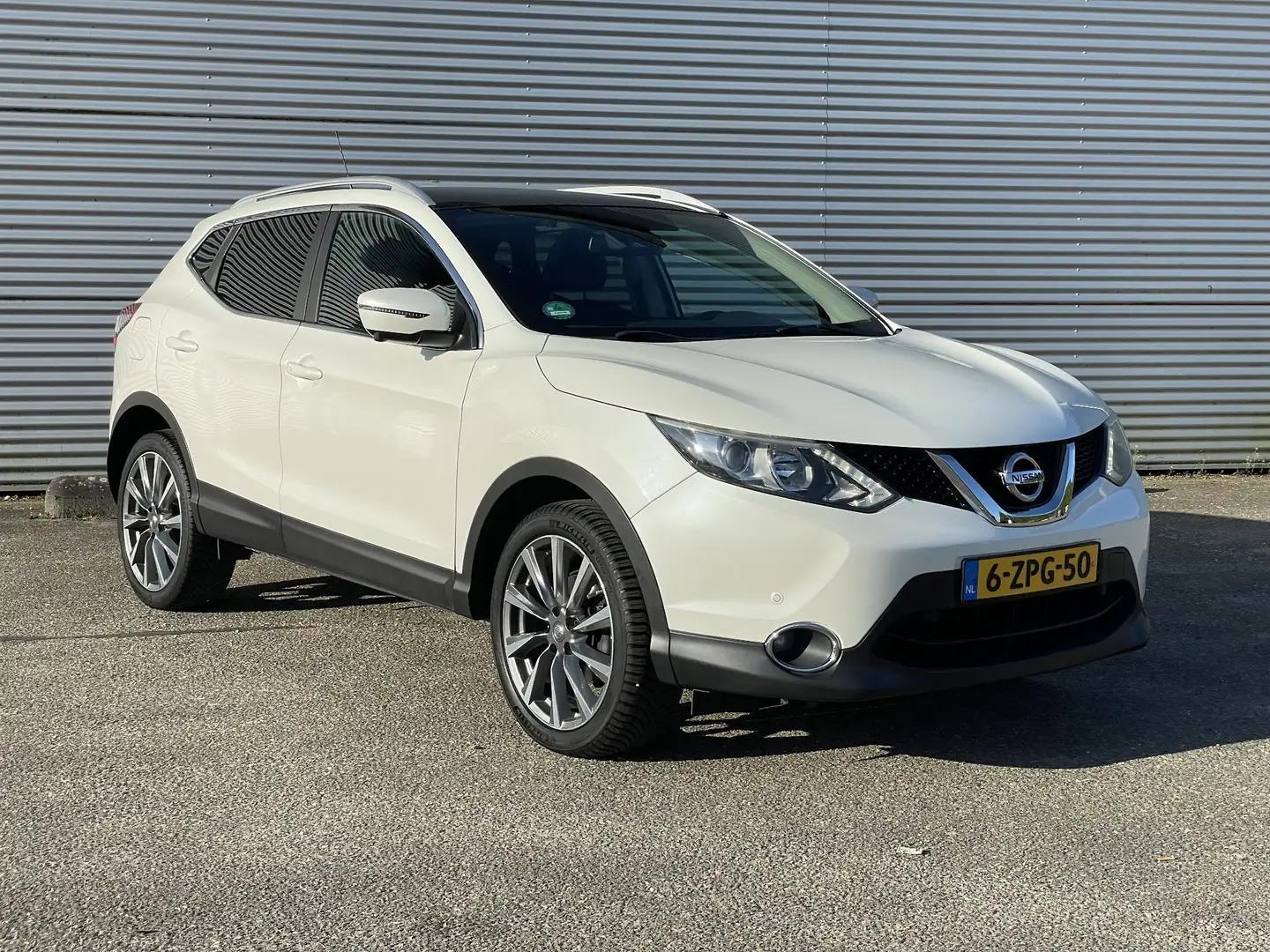 Nissan Qashqai 1.6 DIG-T 163pk Connect Edition|360cam|PANO Blanc - 2