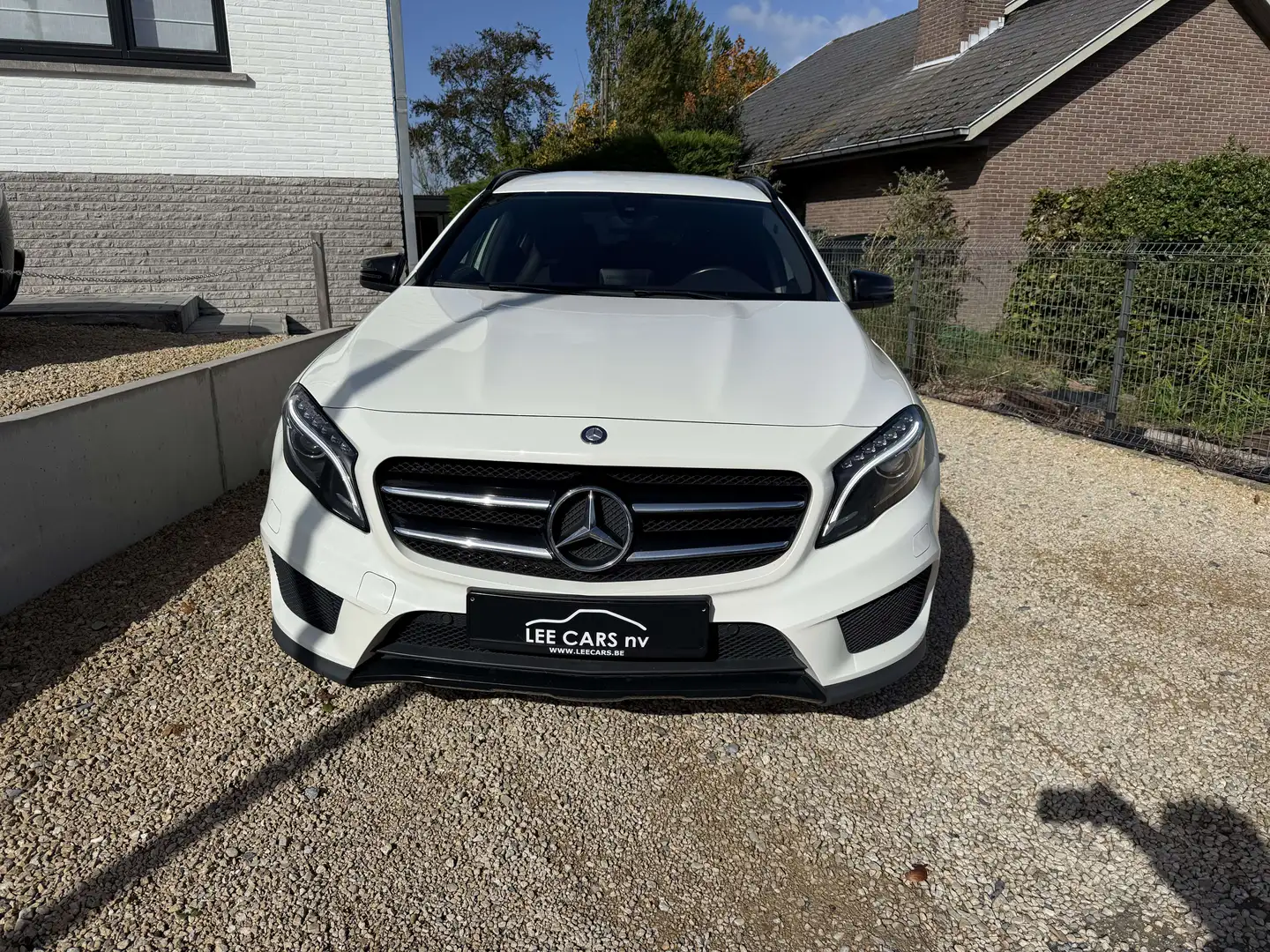 Mercedes-Benz GLA 180 GLA 180 AMG Line NIEUWSTAAT HISTORIEK Blanc - 2