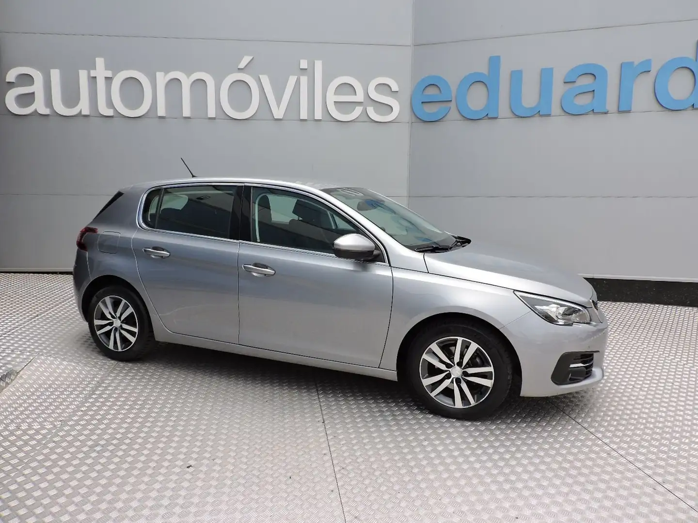 Peugeot 308 1.2 PureTech S&S Allure EAT8 130 Gris - 1