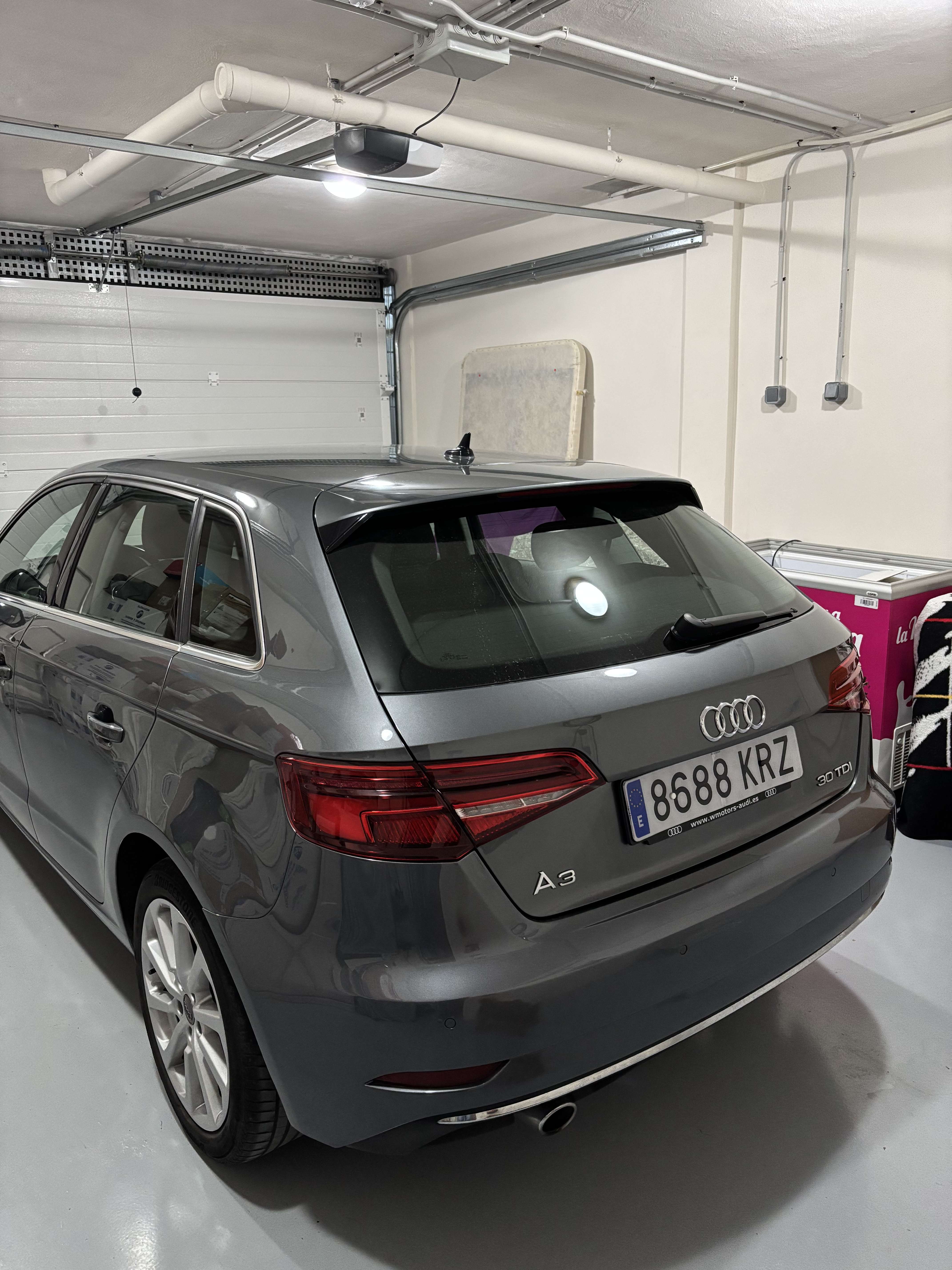 Audi A3 Sportback Design 30 TDI 85kW 116CV - foto 1