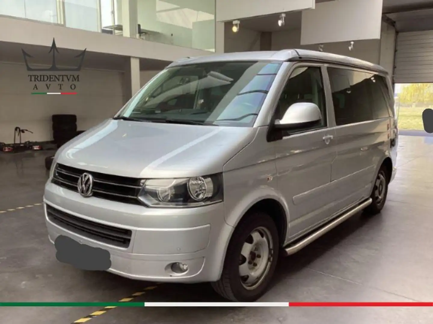 Volkswagen T5 California 2.0 Tdi Comfortline 4Mot Grigio - 2