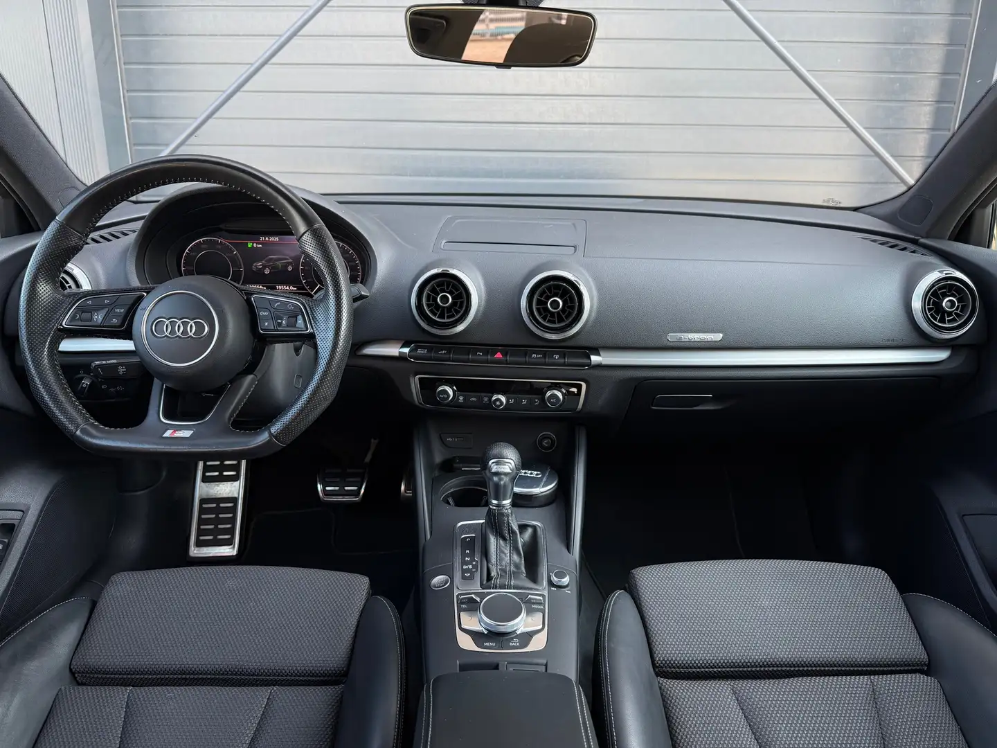 Audi A3 Sportback 1.4 e-tron Lease Edition, LED, Cruise, C Zwart - 2