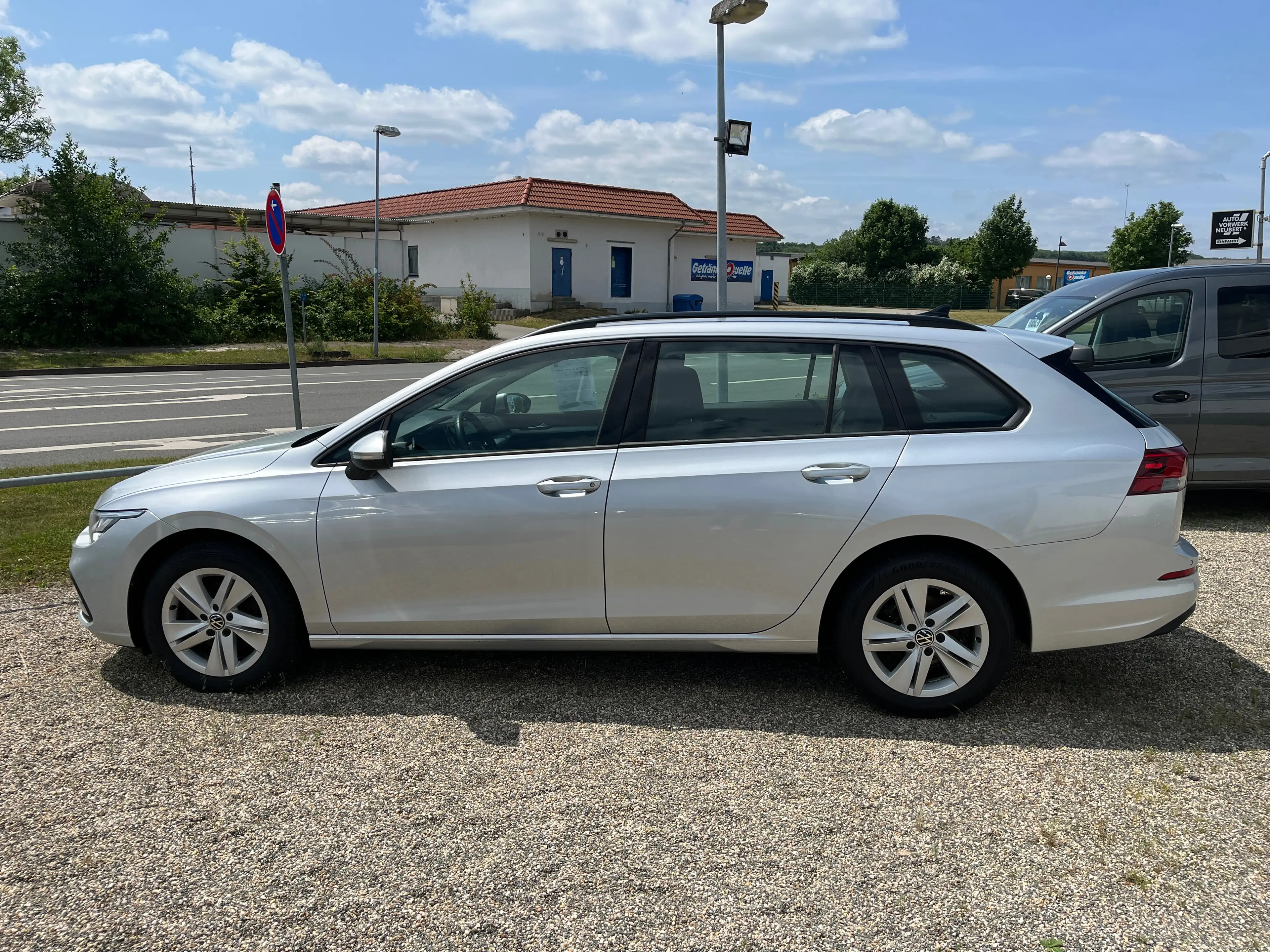 Volkswagen Golf Variant Golf VIII Variant 1.0 eTSI OPF DSG Life — photo 2