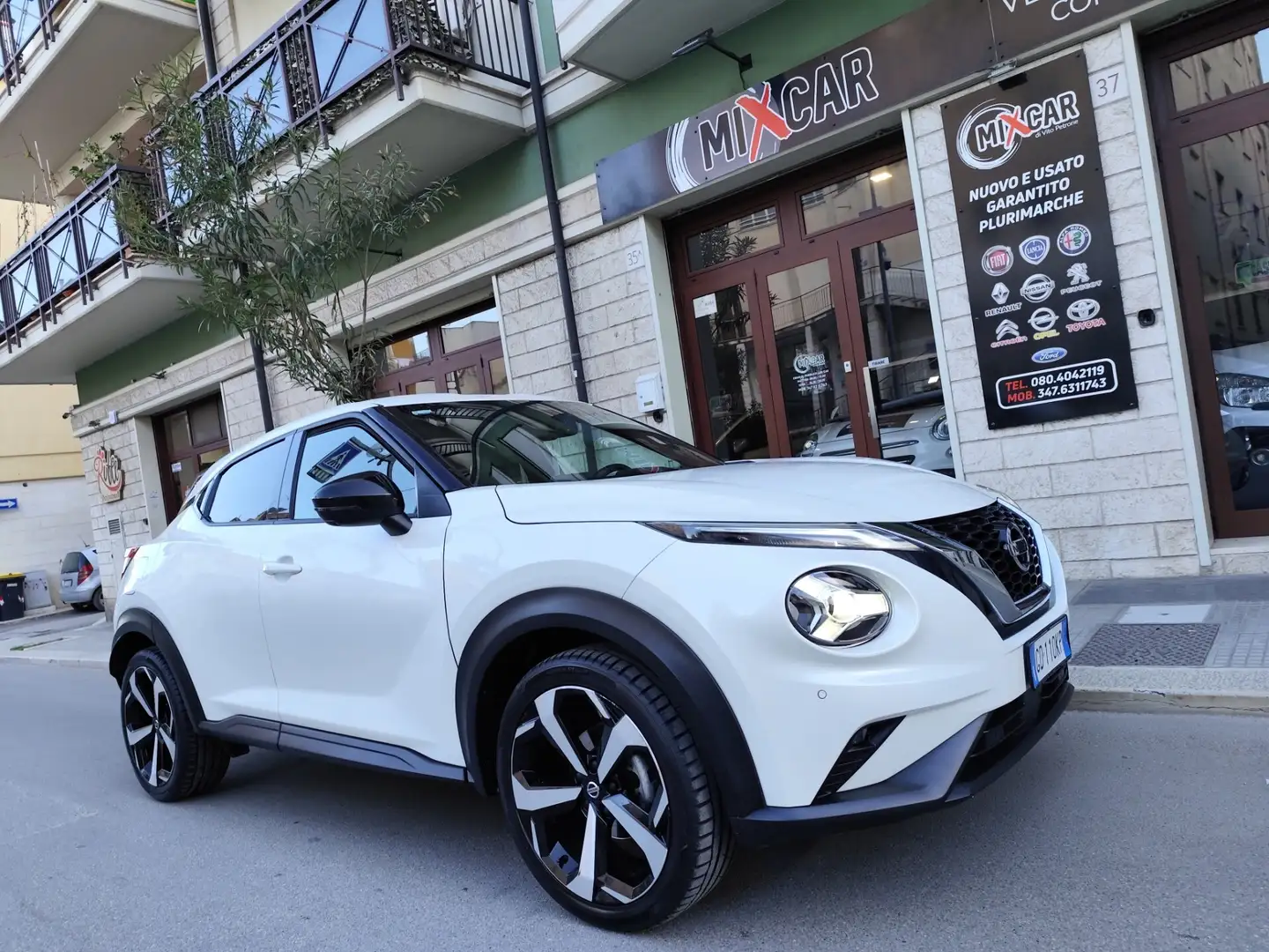 Nissan Juke 1.0 DIG-T 117 CV DCT Tekna Bianco - 1