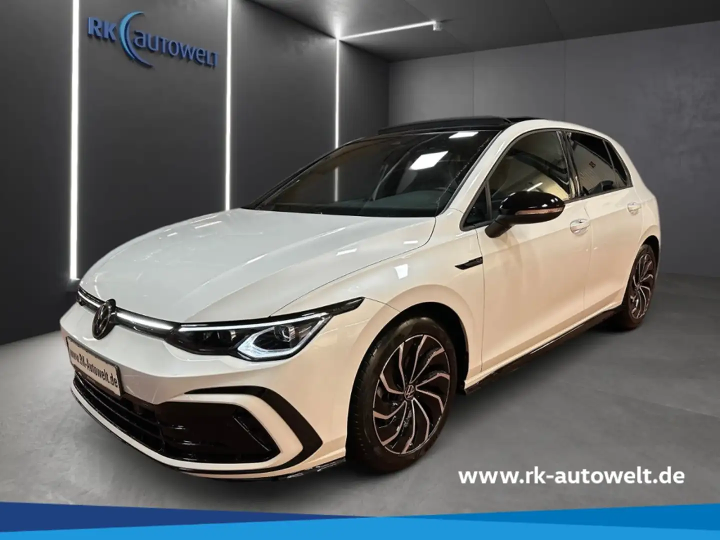Volkswagen Golf VIII R-Line 1.5 TSI LED Navi Panorama Sitzheizung Weiß - 1